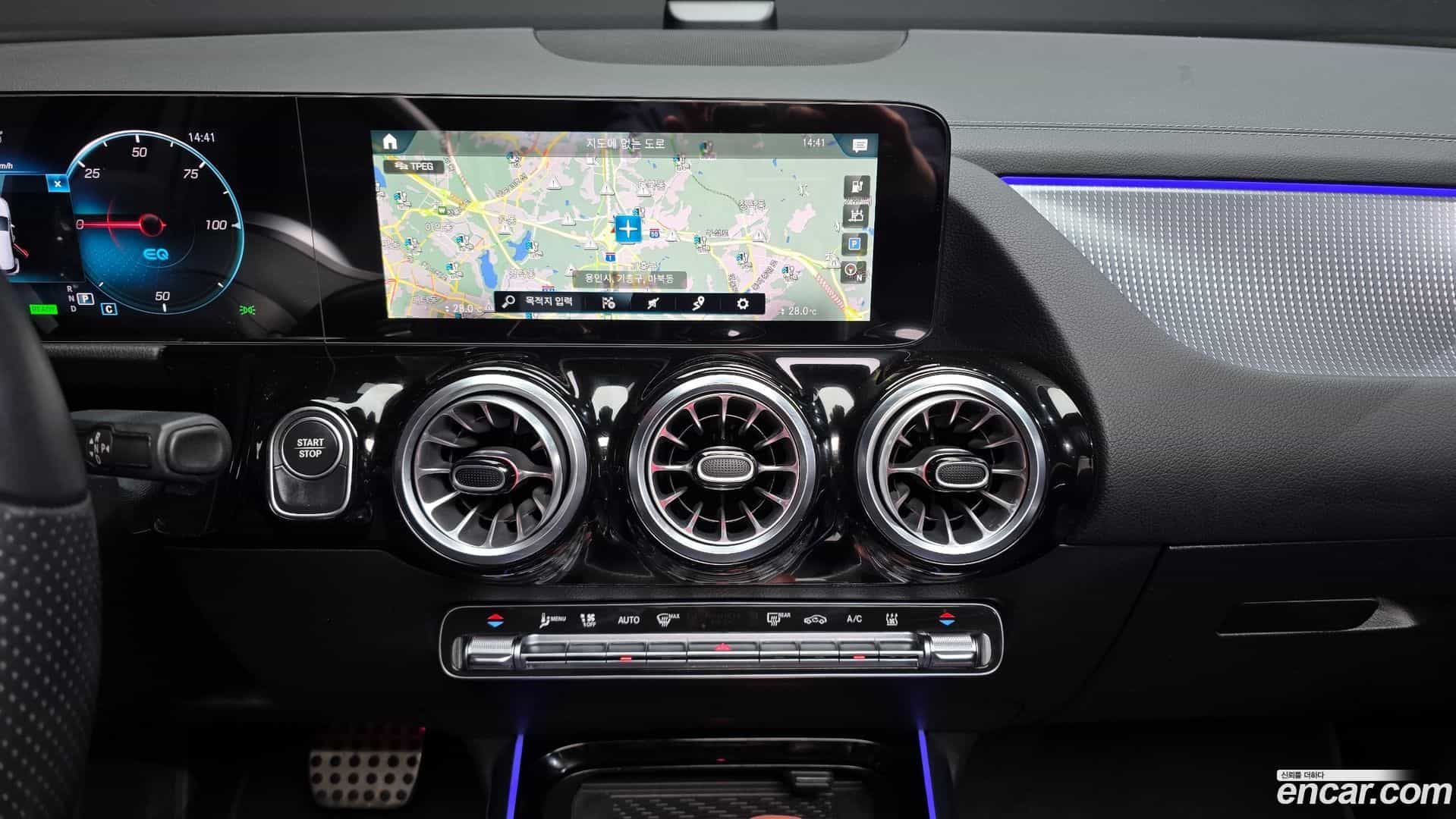 EQA Mercedes-Benz 2021.11-OPTION-020