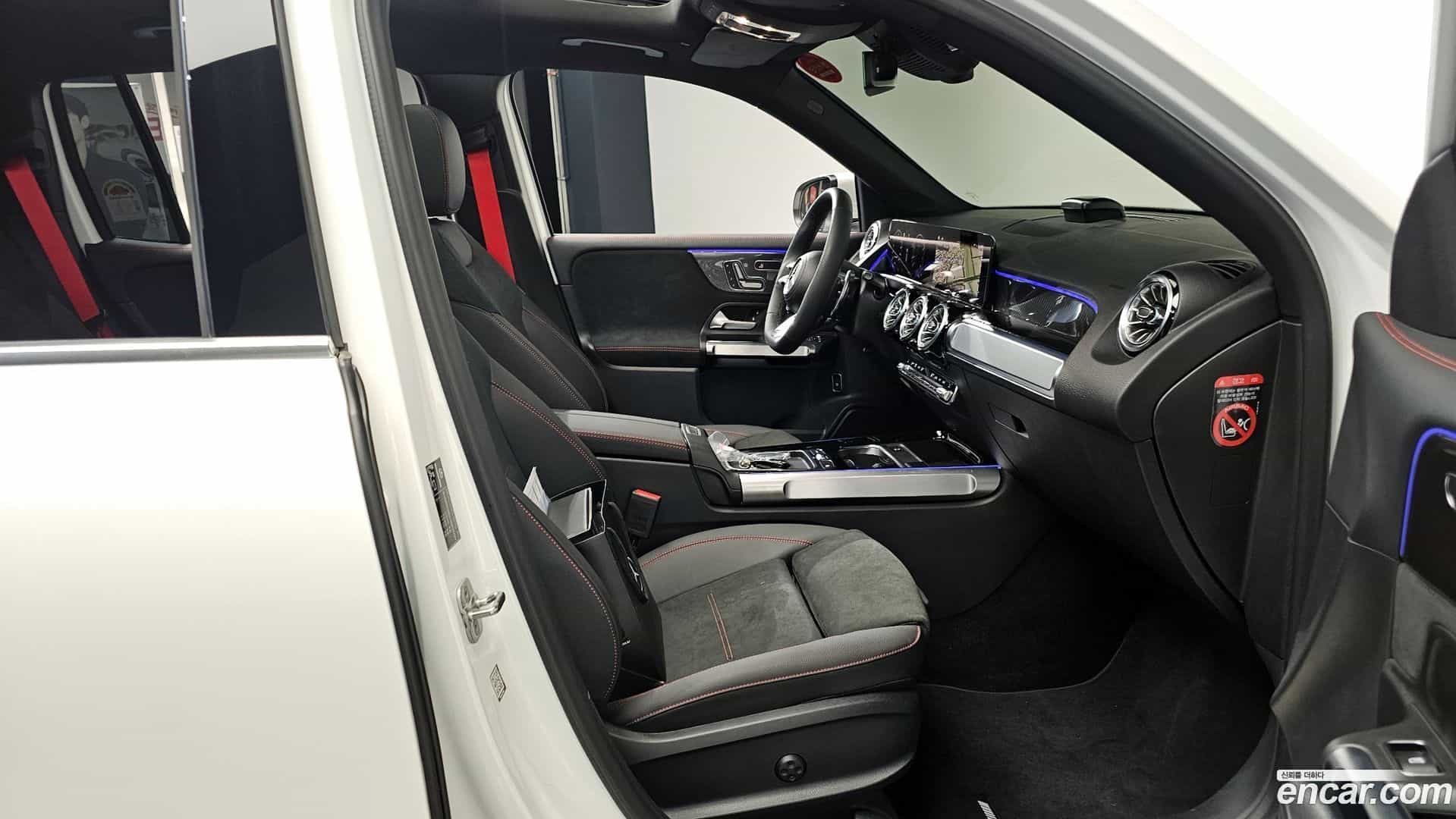 GLB-Class Mercedes-Benz 2025.9-OPTION-015