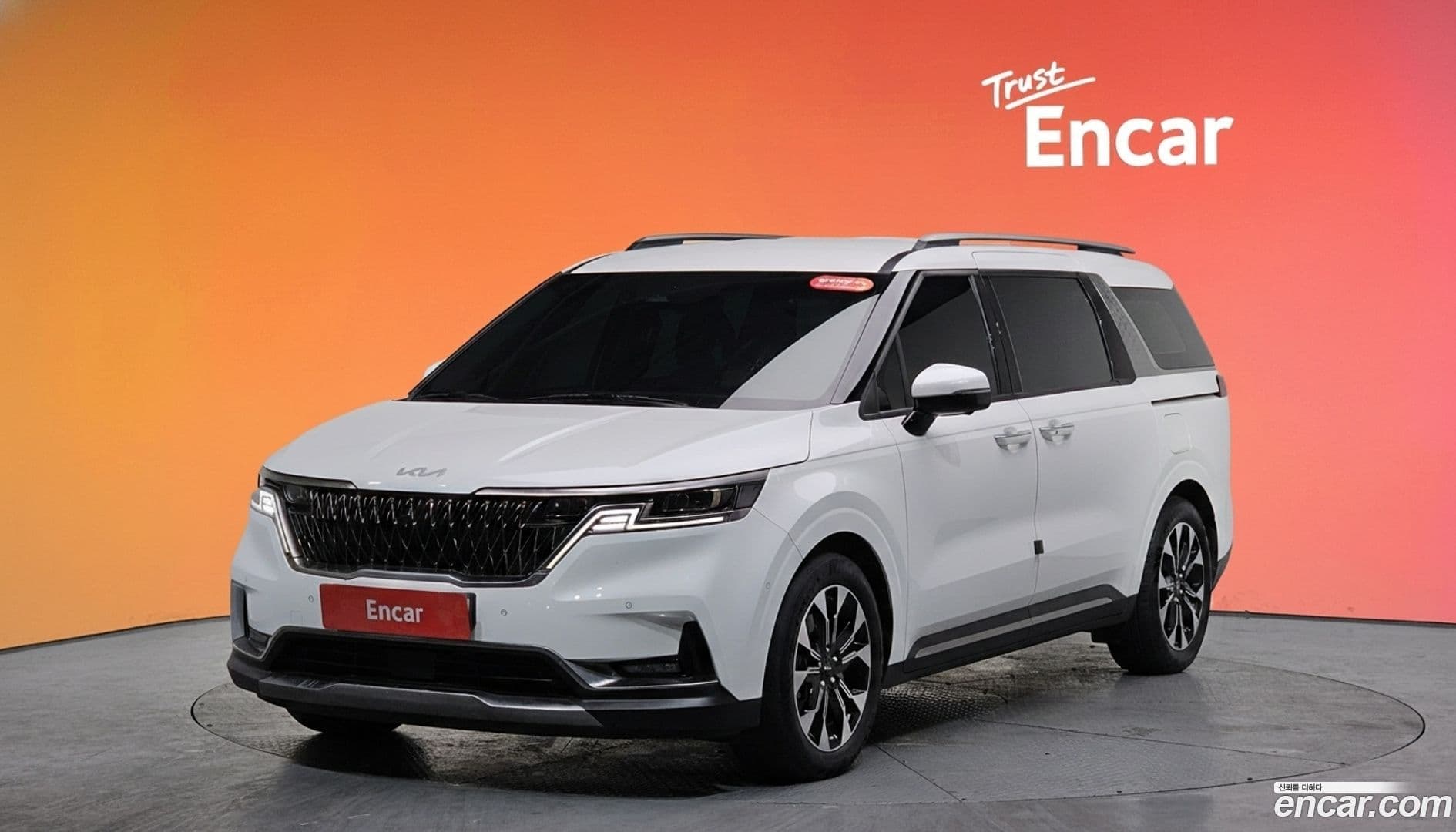 Main__Slider__Photo:Canival Kia 2023.0-0