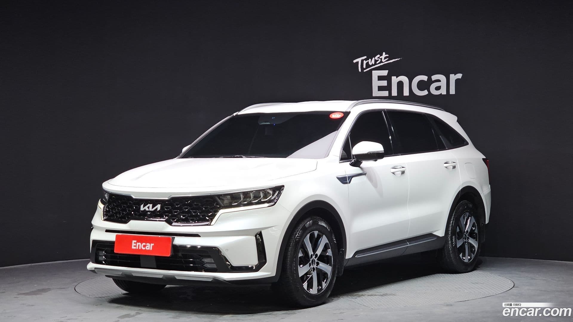 Main__Slider__Photo:Sorento Kia 2021.7-0