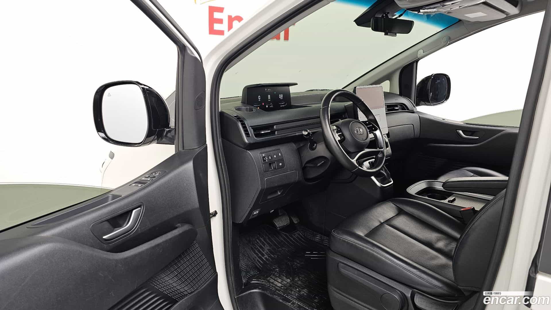 Staria Hyundai 2022.0-INNER-010