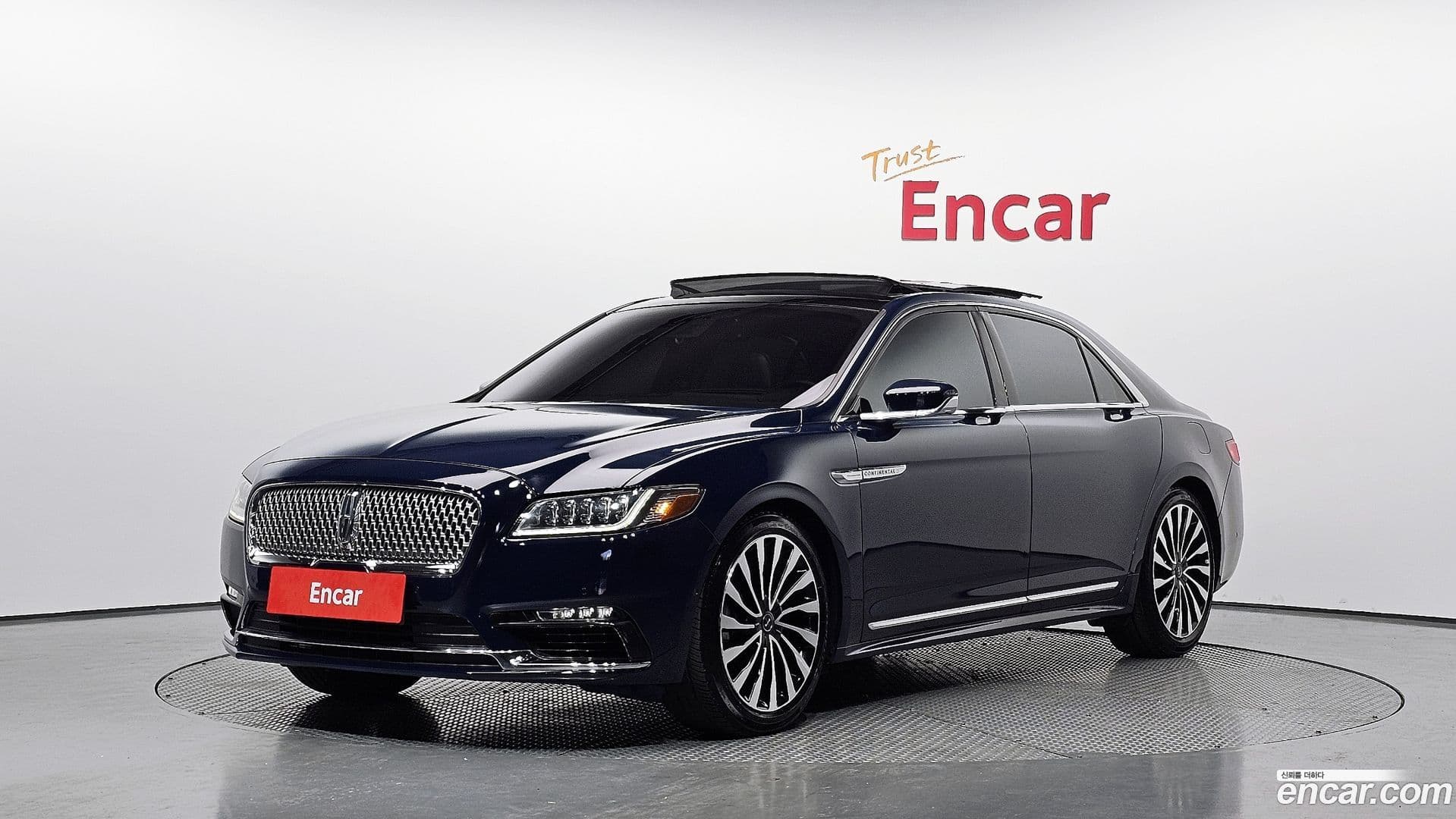 Main__Slider__Photo:Continental Lincoln 2017.9-0