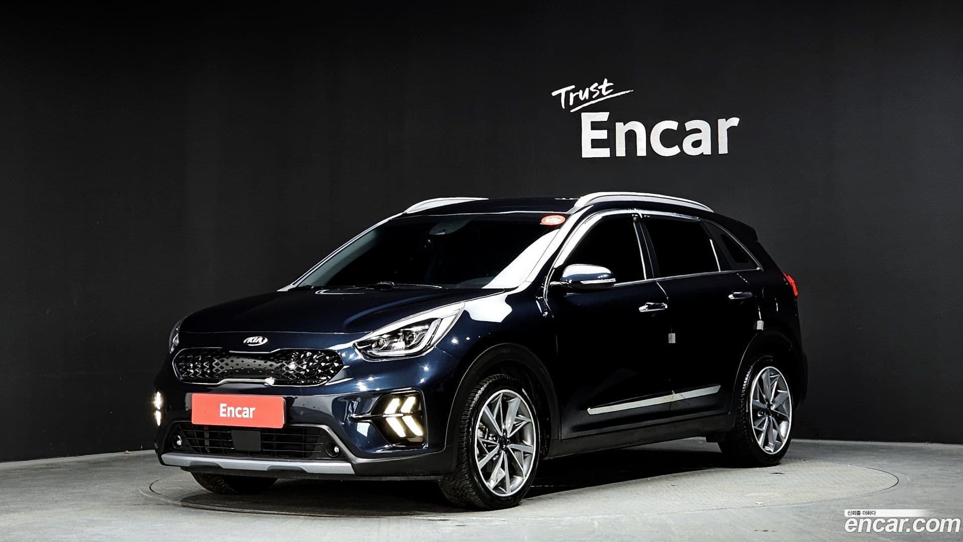 Main__Slider__Photo:Niro Kia 2020.3-0