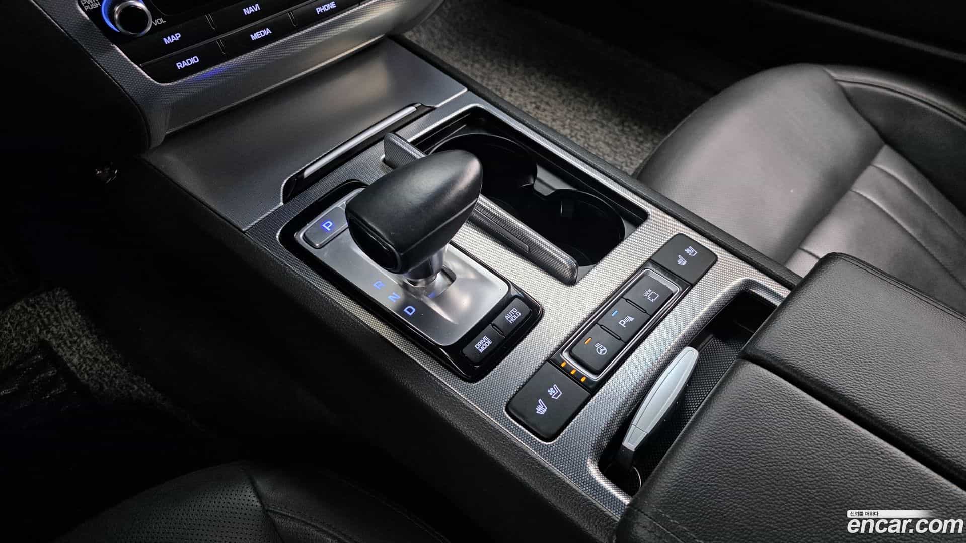G80 Genesis 2019.5-INNER-009