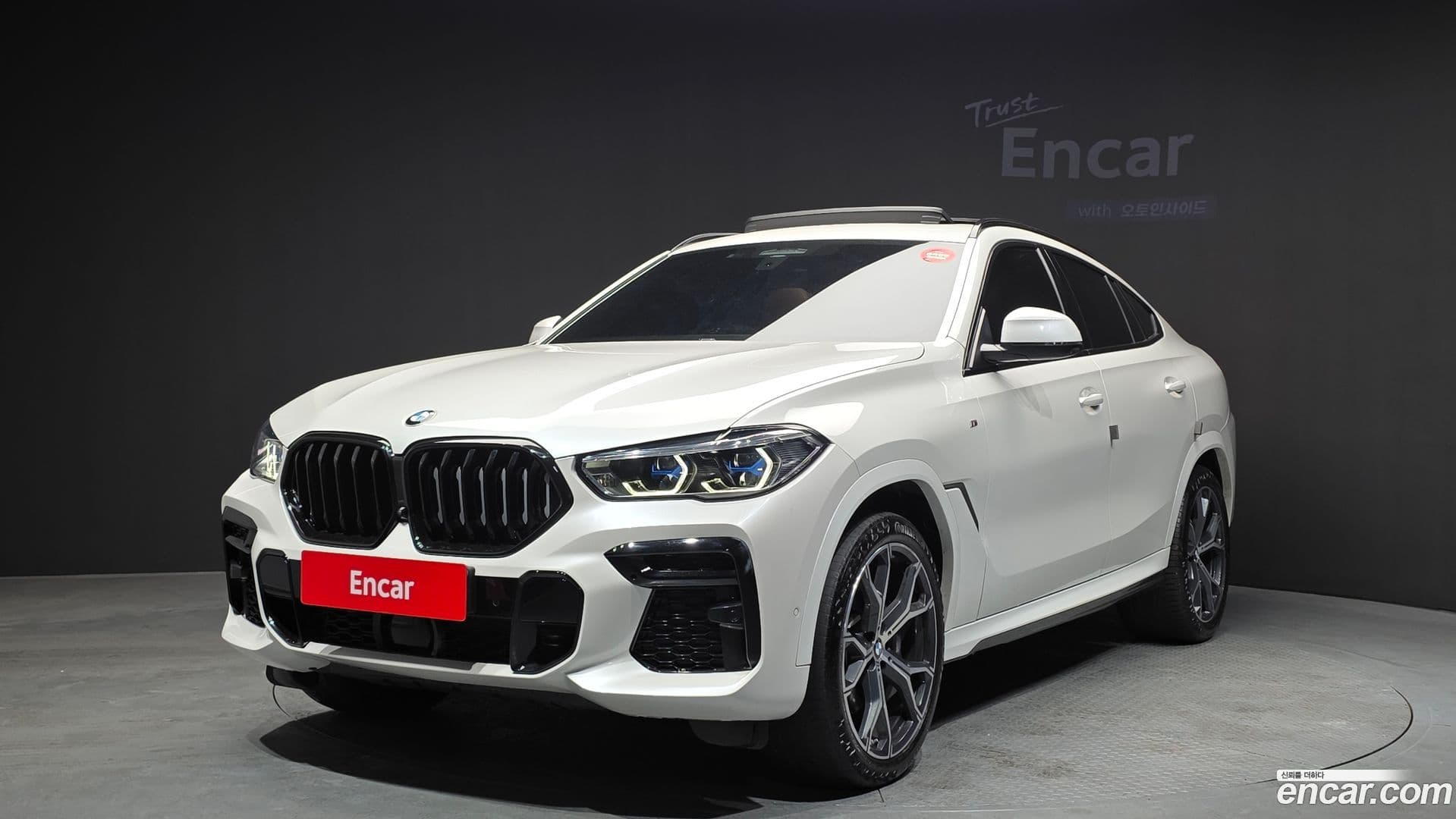 Main__Slider__Photo:X6 BMW 2021.11-0