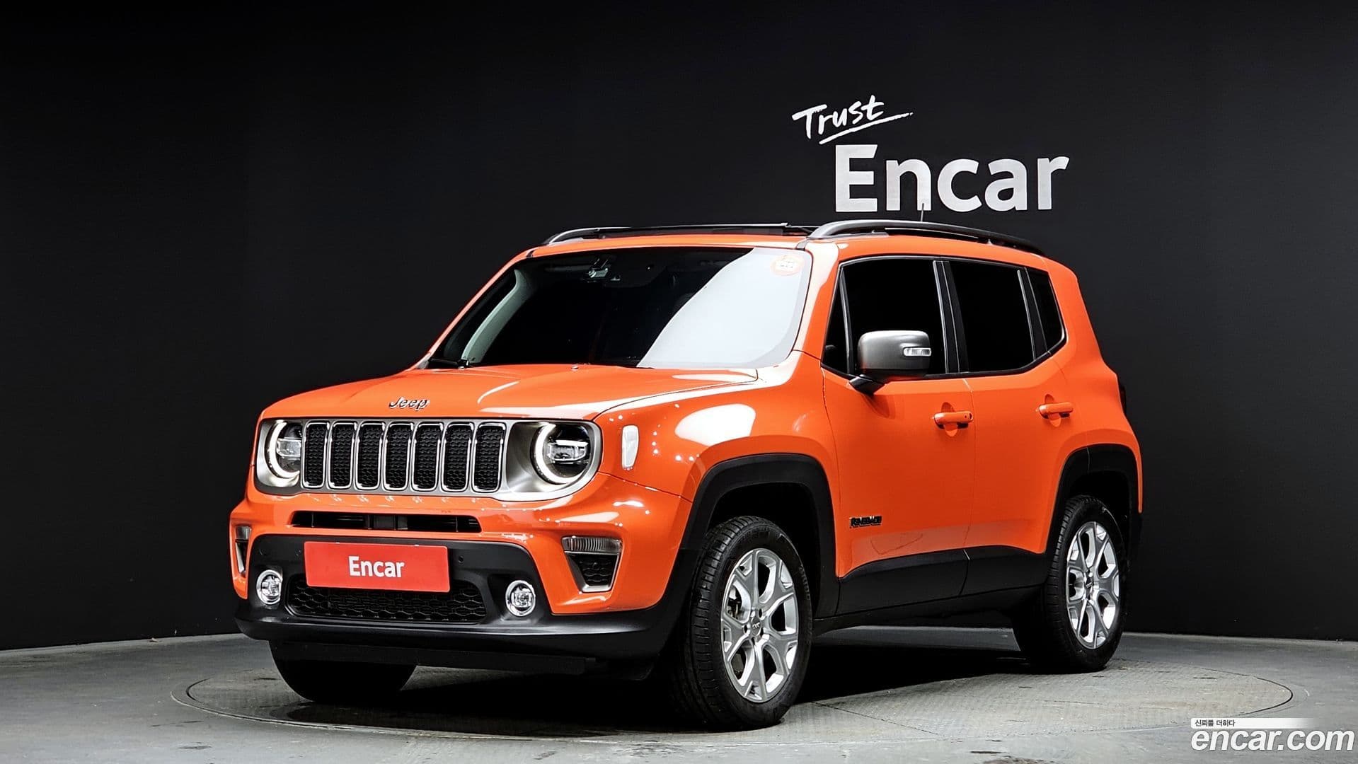 Main__Slider__Photo:Renegade Jeep 2021.8-0