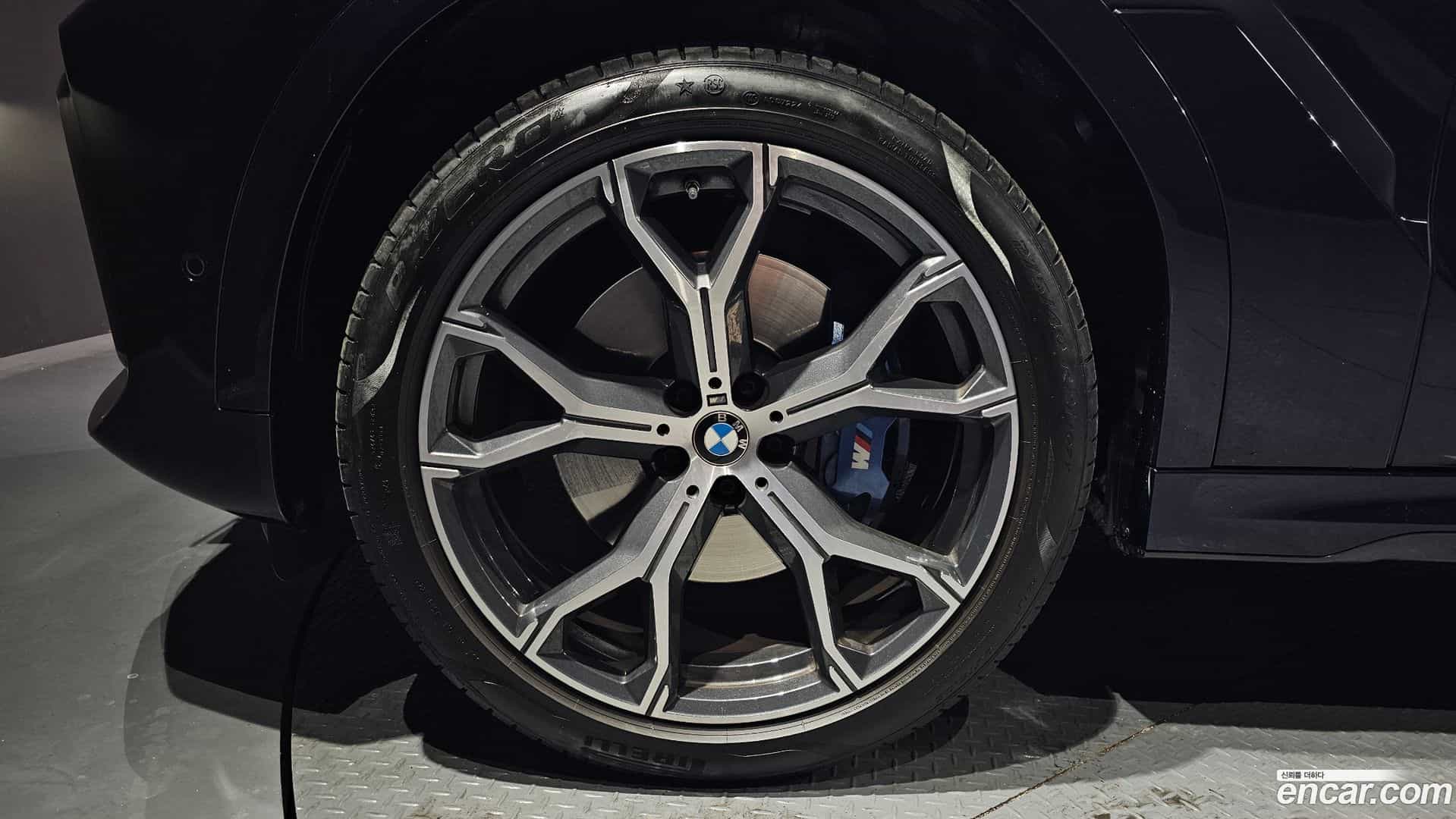 X6 BMW 2022.1-OUTER-005