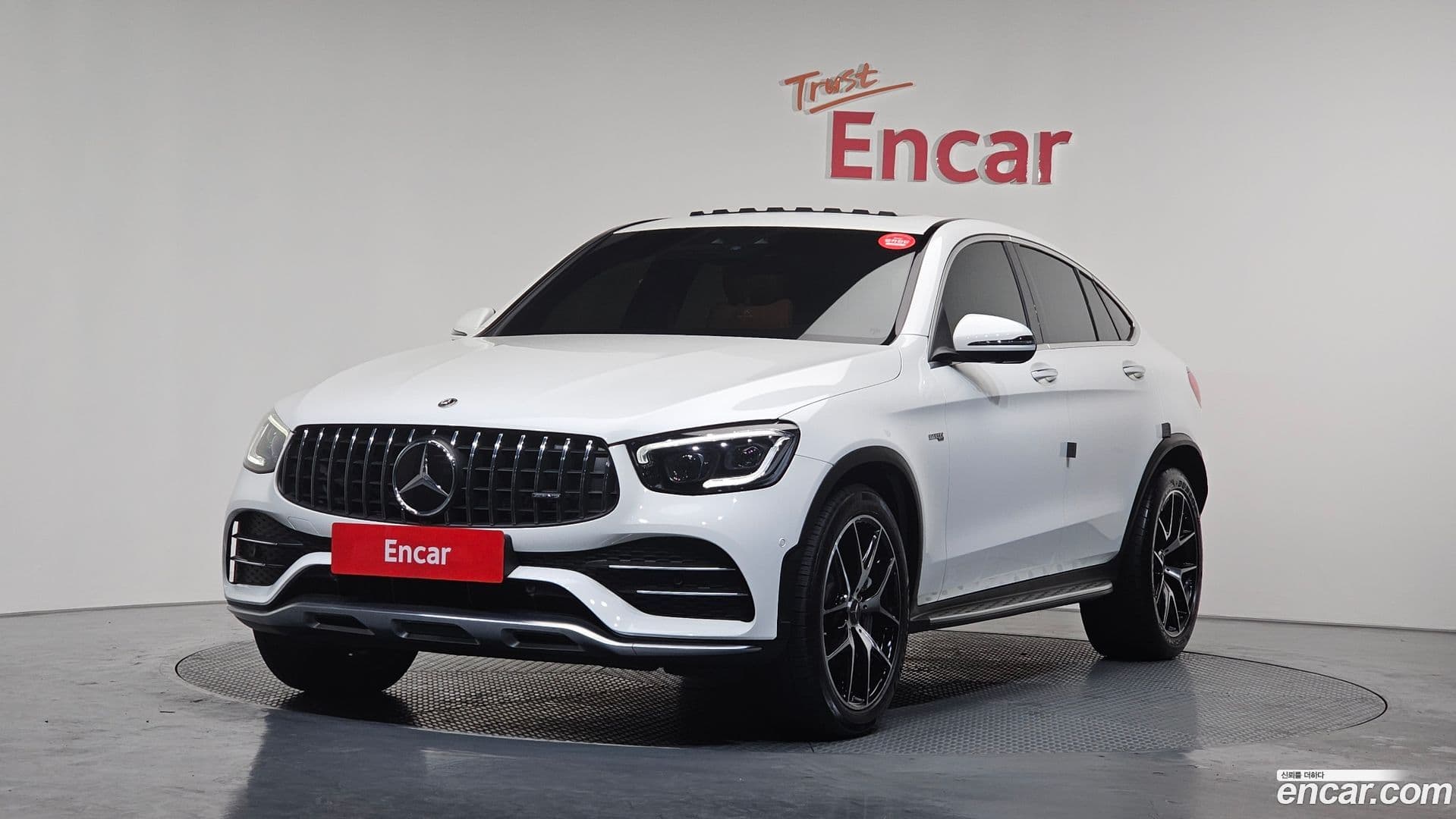 Main__Slider__Photo:GLC-Class Mercedes-Benz 2023.5-0
