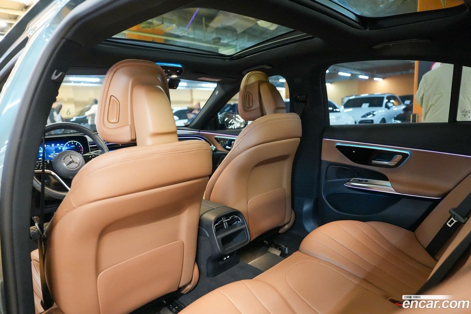 Main__Slider__Photo:E-Class Mercedes-Benz 2025.1-0