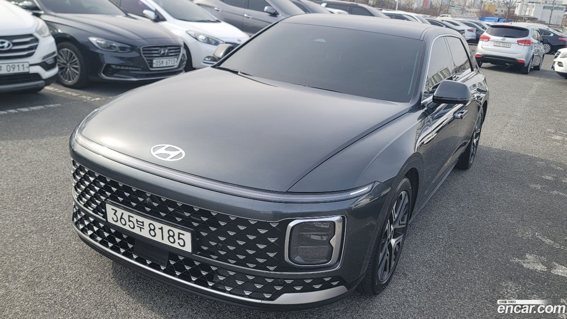 Main__Slider__Photo:Grandeur Hyundai 2023.0-0