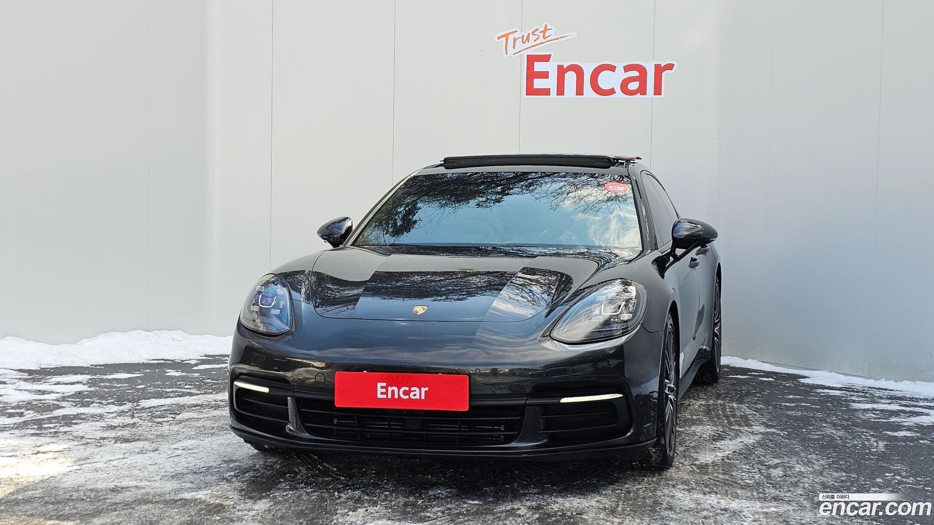 Main__Slider__Photo:Panamera Porsche 2018.10-0
