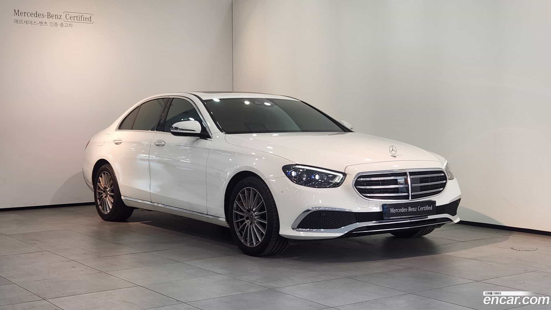 E-Class Mercedes-Benz 2022.10-OUTER-001