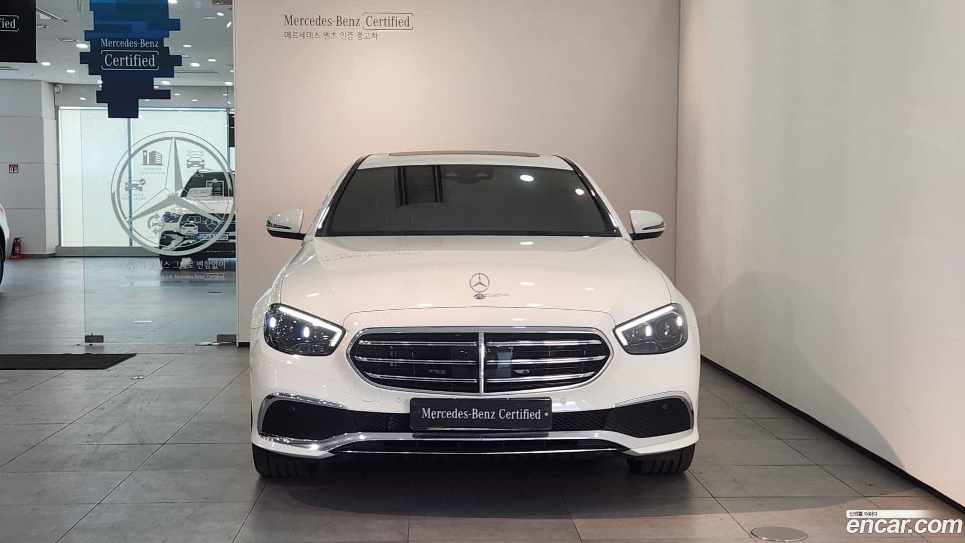 E-Class Mercedes-Benz 2022.10-OUTER-003
