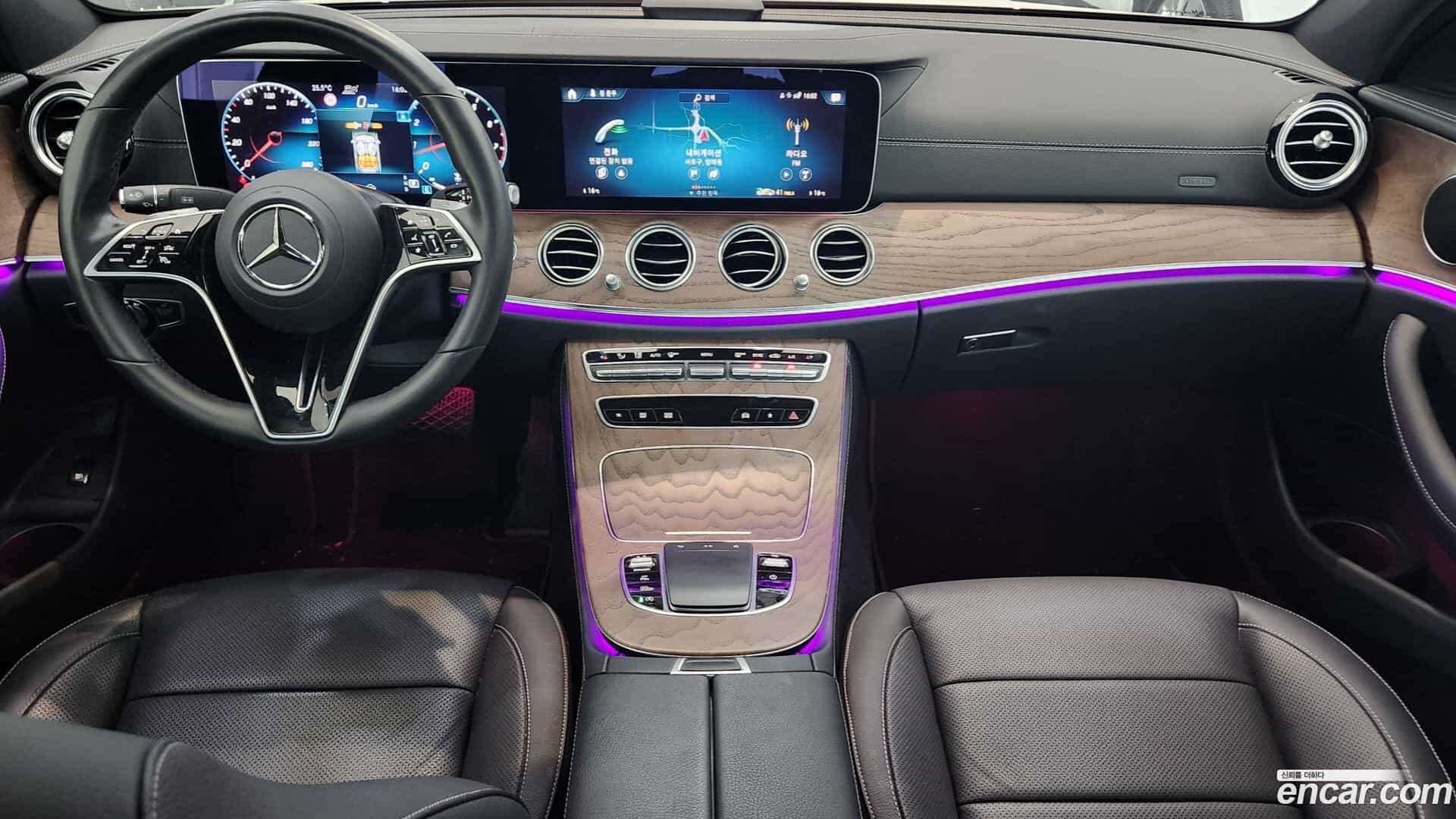 E-Class Mercedes-Benz 2022.10-INNER-007