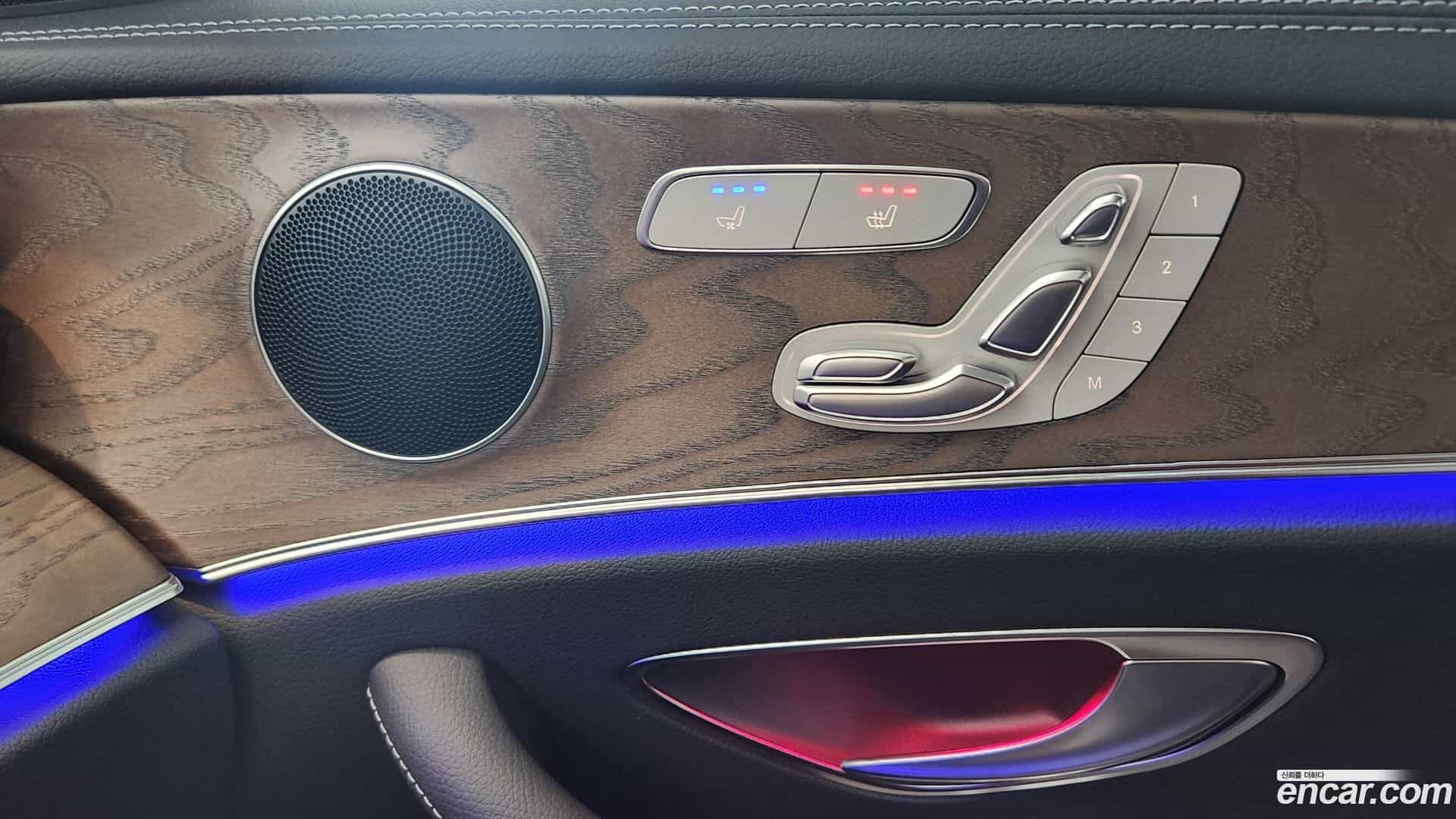 E-Class Mercedes-Benz 2022.10-OPTION-015