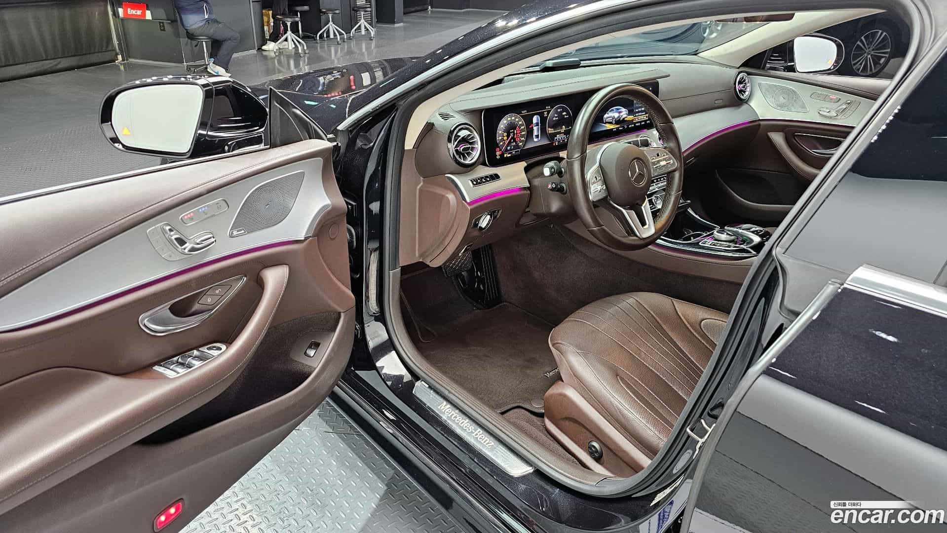 CLS-Class Mercedes-Benz 2018.10-OPTION-015