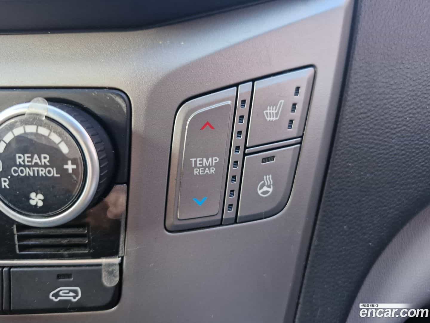 Starex Hyundai 2017.5-OPTION-018