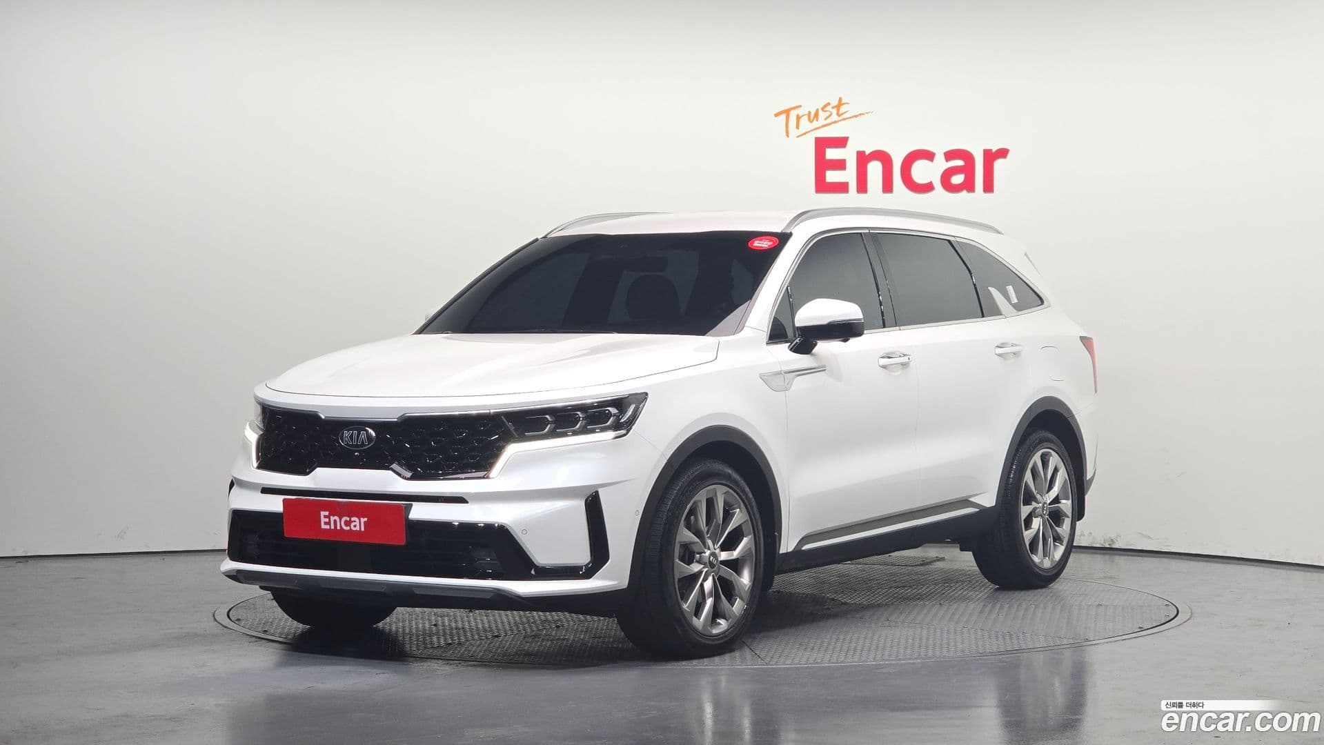 Main__Slider__Photo:Sorento Kia 2021.5-0