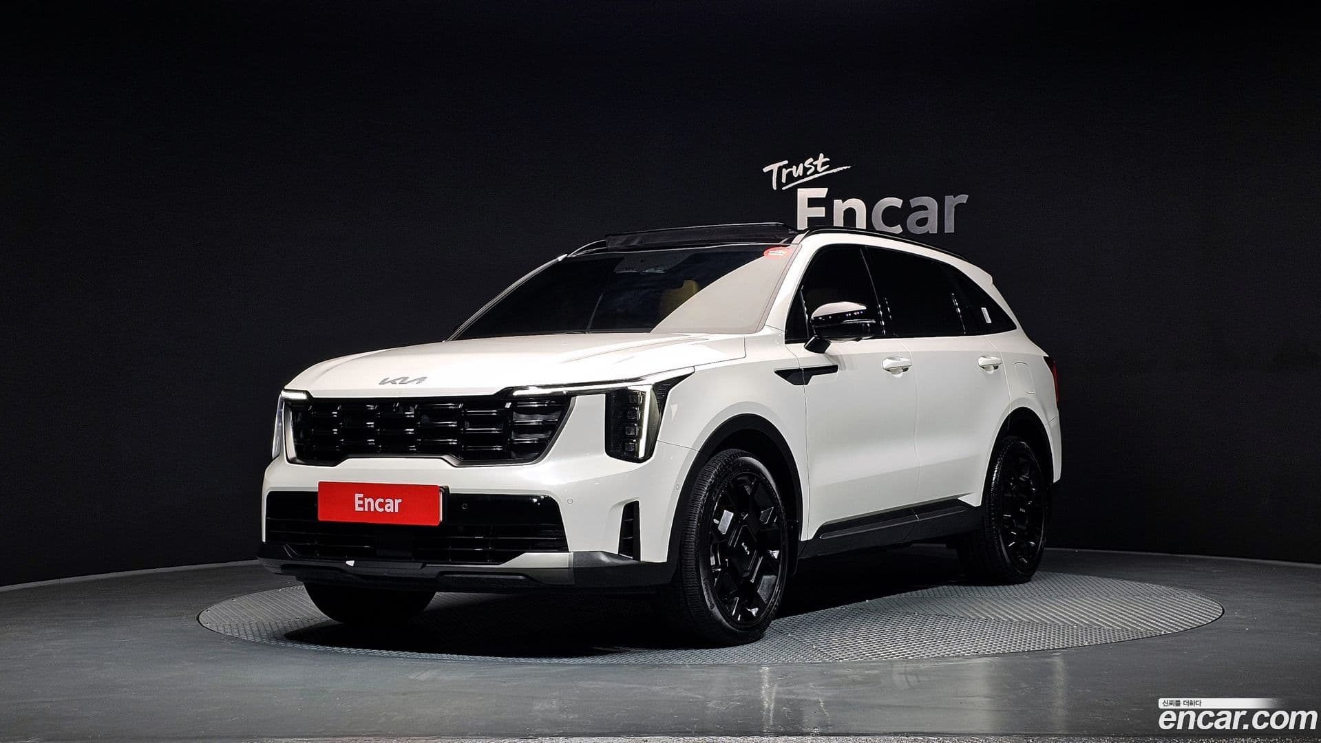Main__Slider__Photo:Sorento Kia 2024.7-0