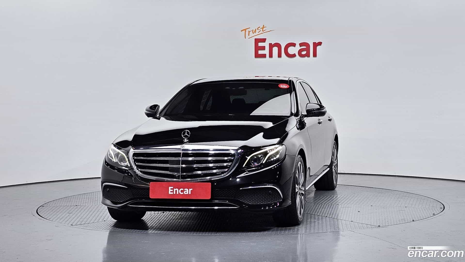 E-Class Mercedes-Benz 2018.6-OUTER-003