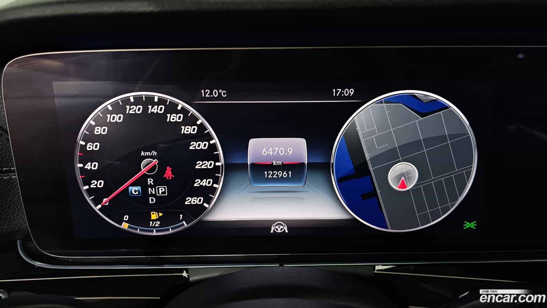 E-Class Mercedes-Benz 2018.6-INNER-008