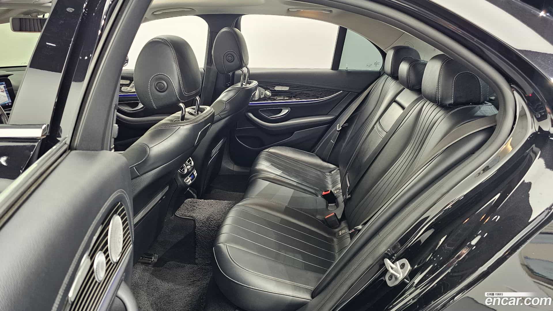 E-Class Mercedes-Benz 2018.6-OPTION-016