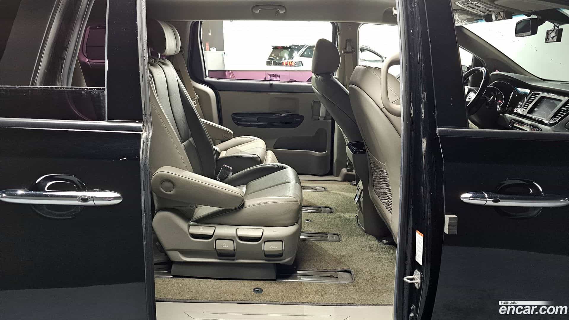 Canival Kia 2019.8-OPTION-016
