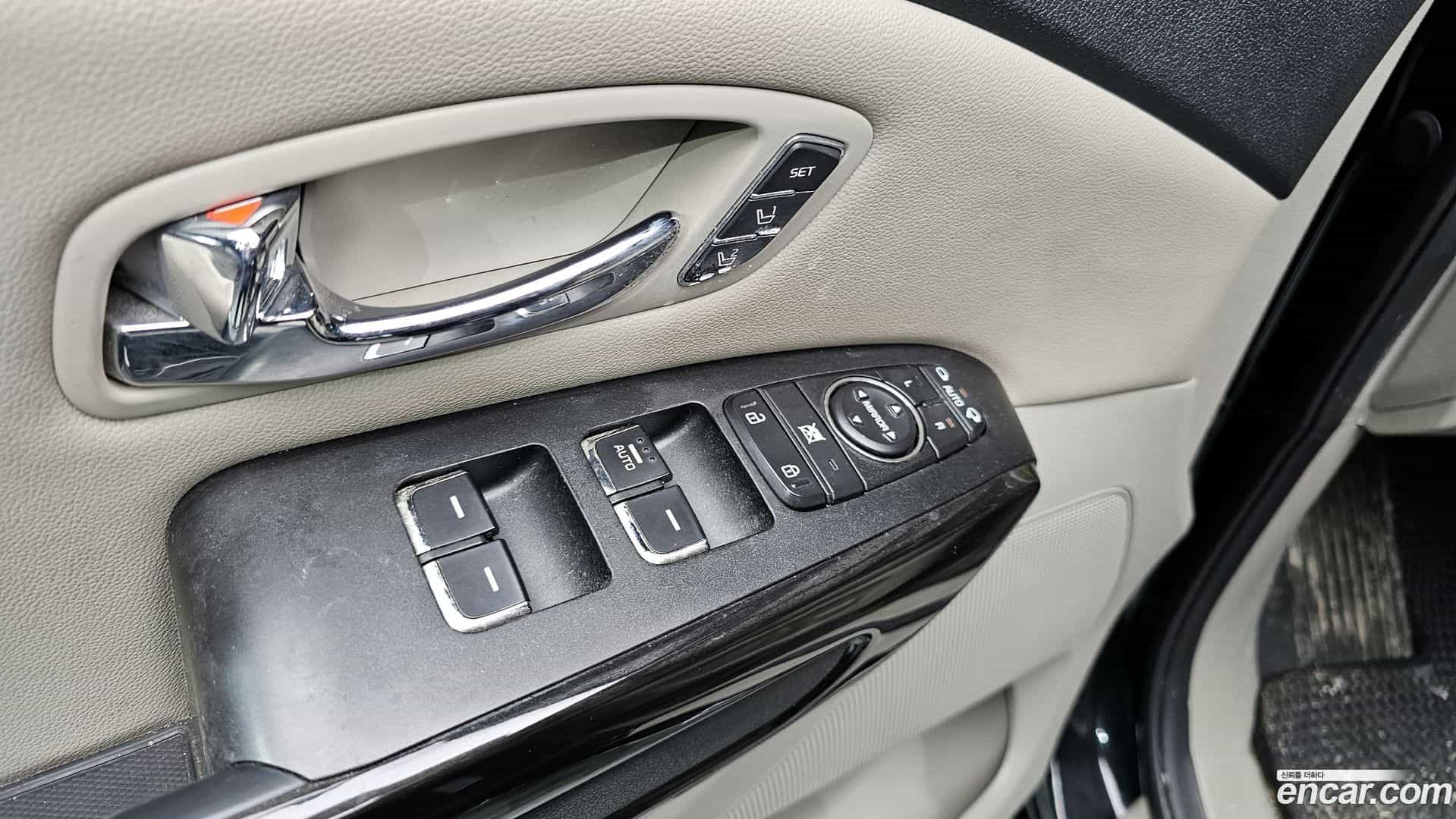 Canival Kia 2019.8-OPTION-023
