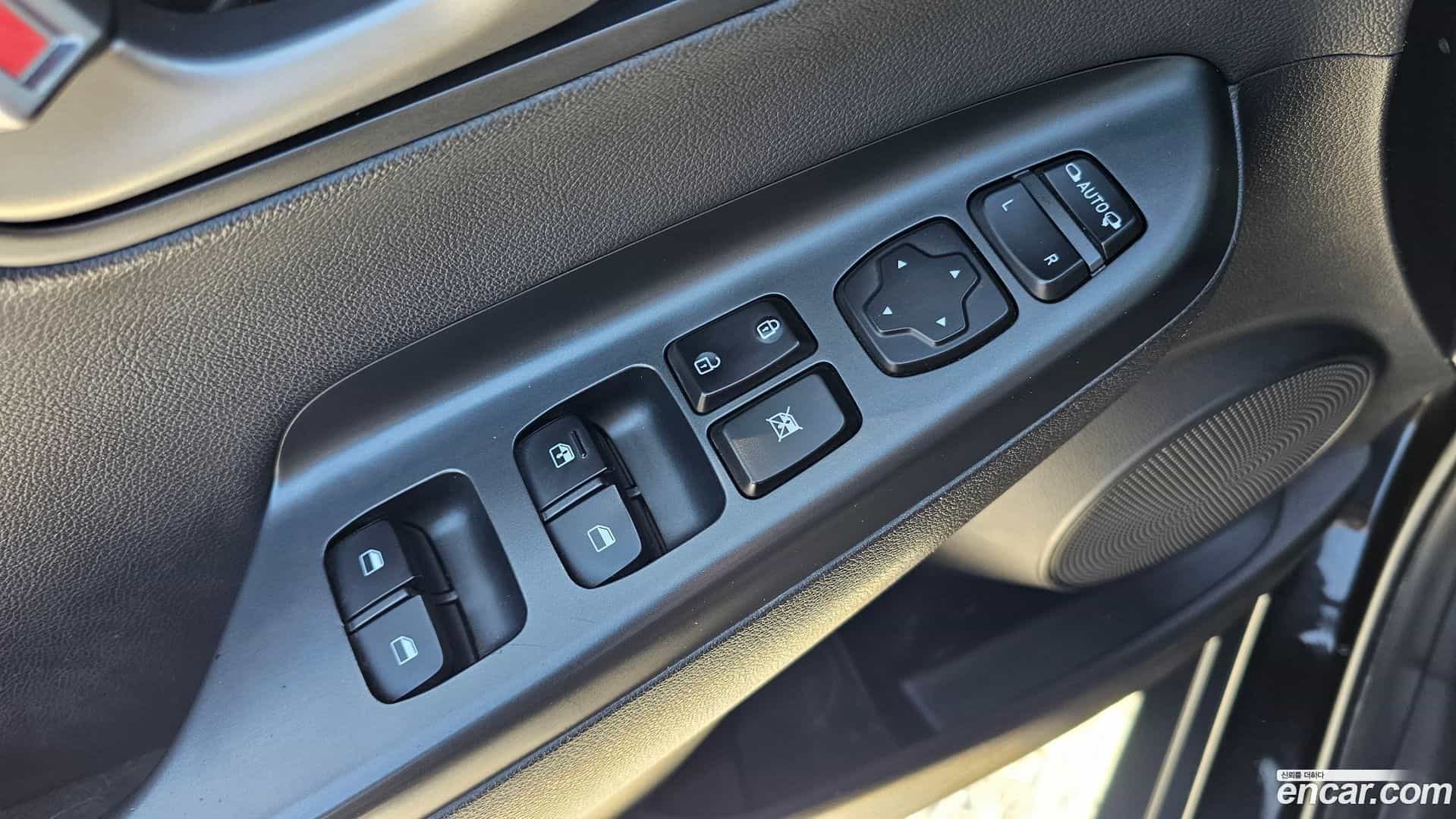 Kona Hyundai 2018.0-OPTION-018