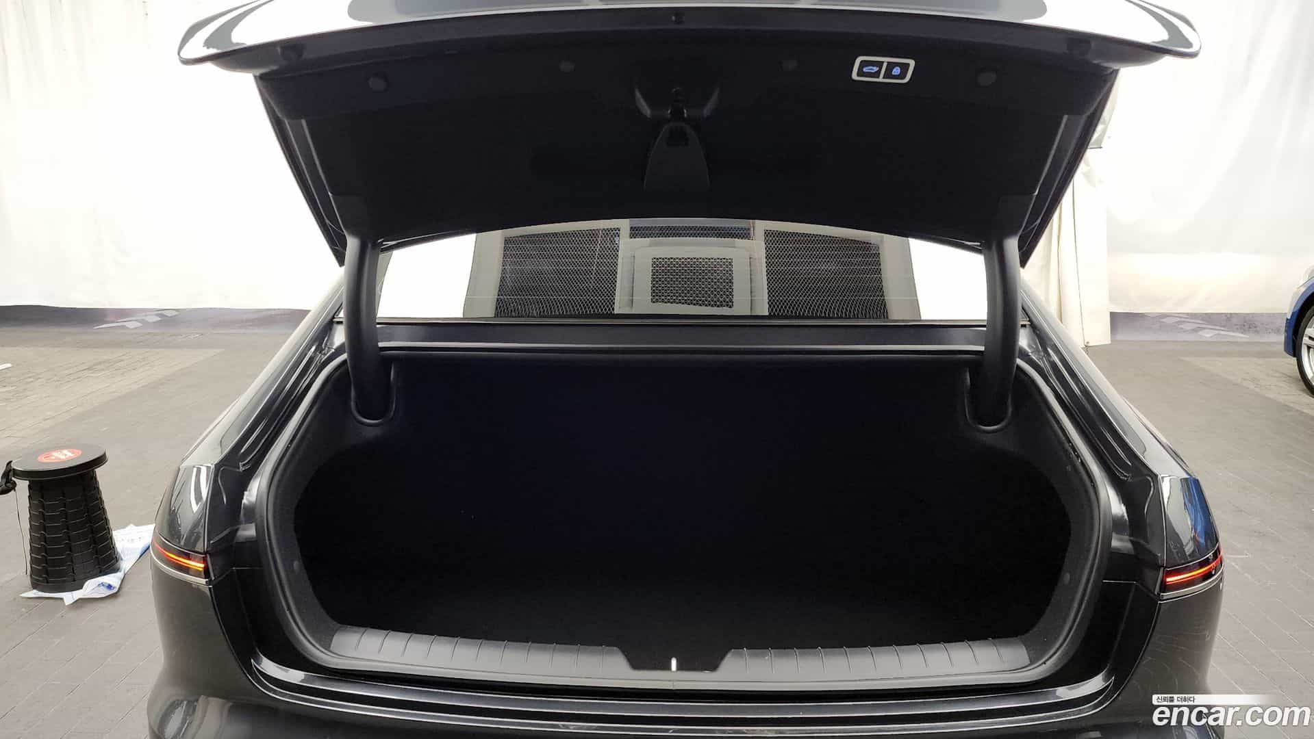 Grandeur Hyundai 2023.5-OPTION-024