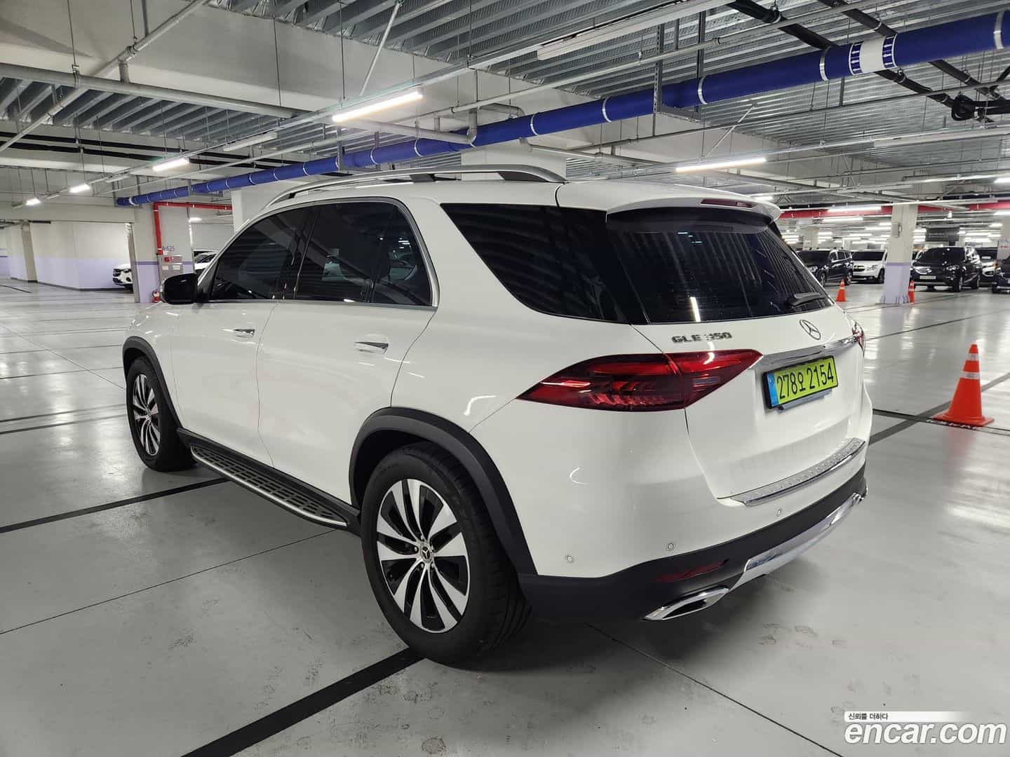 GLE-Class Mercedes-Benz 2025.3-INNER-006