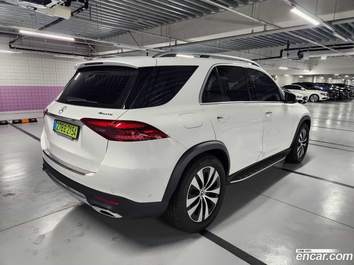 GLE-Class Mercedes-Benz 2025.3-INNER-007