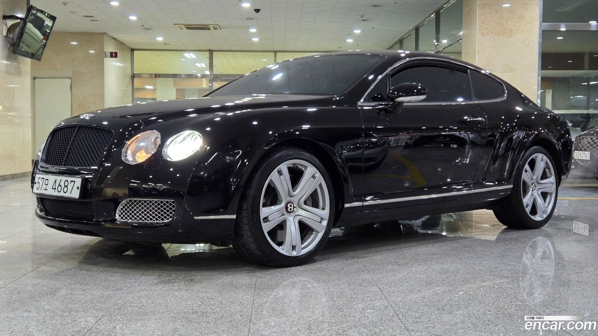 Main__Slider__Photo:Continental Bentley 2007.1-0