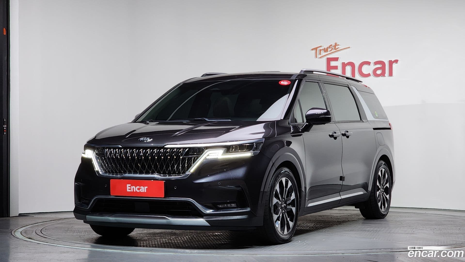 Main__Slider__Photo:Canival Kia 2021.0-0