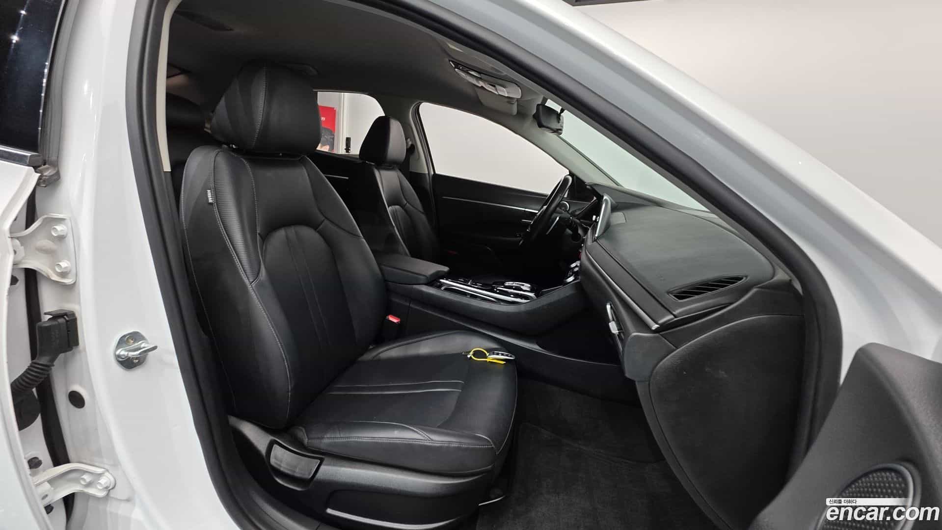 Sonata Hyundai 2022.3-INNER-010