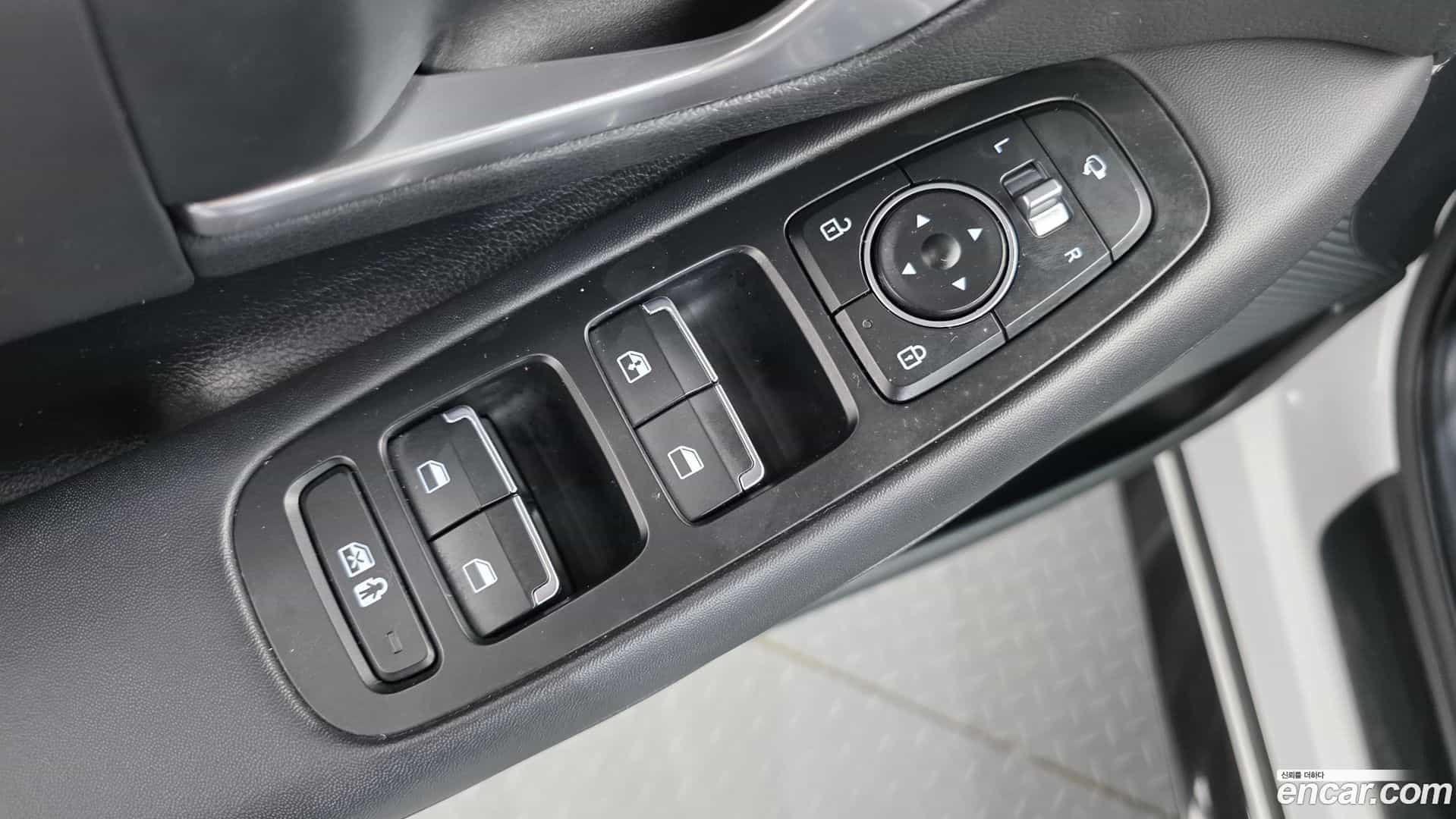 Sonata Hyundai 2022.3-OPTION-016