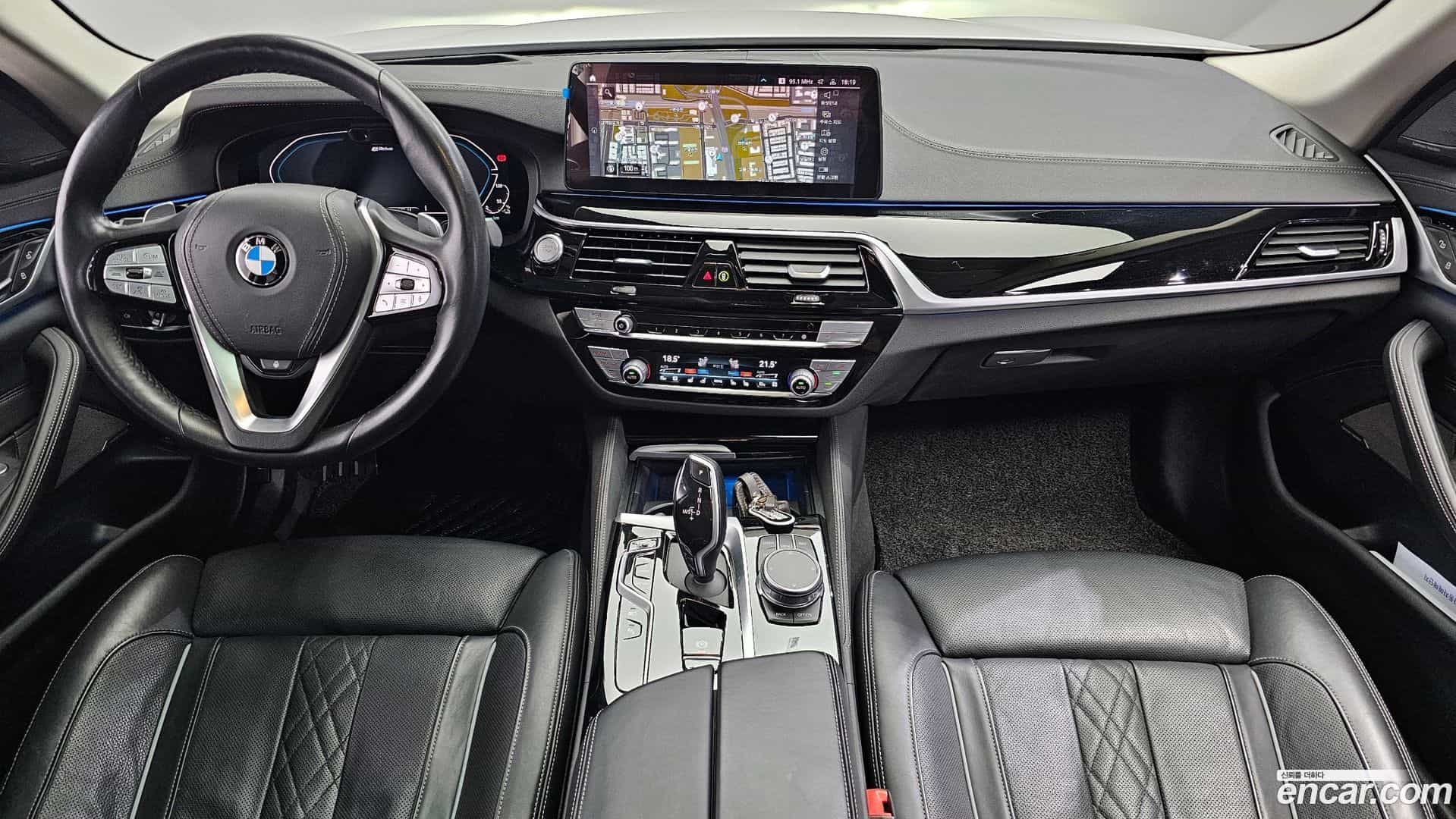 5-Series BMW 2020.10-INNER-007