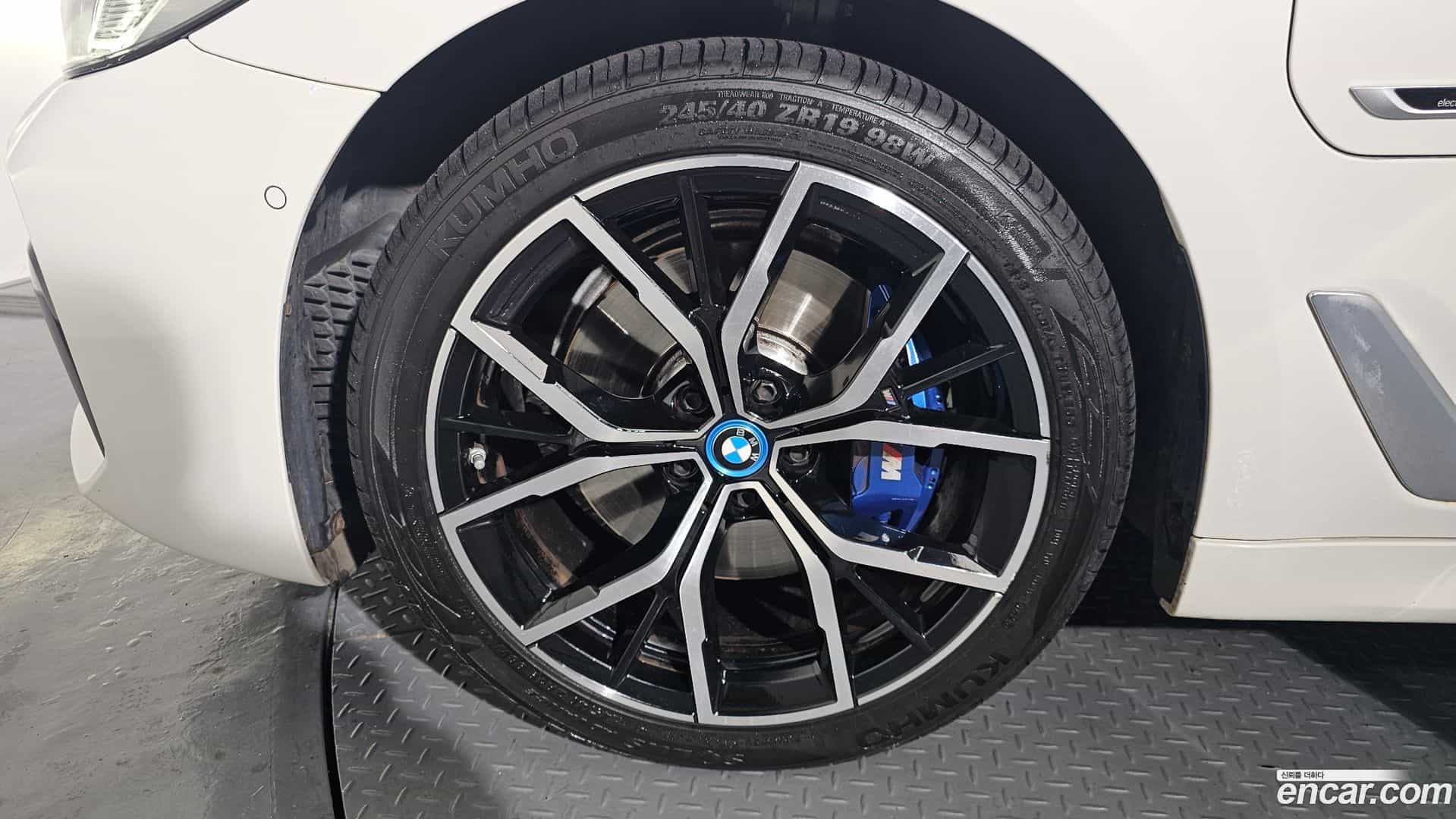 5-Series BMW 2022.8-OUTER-005