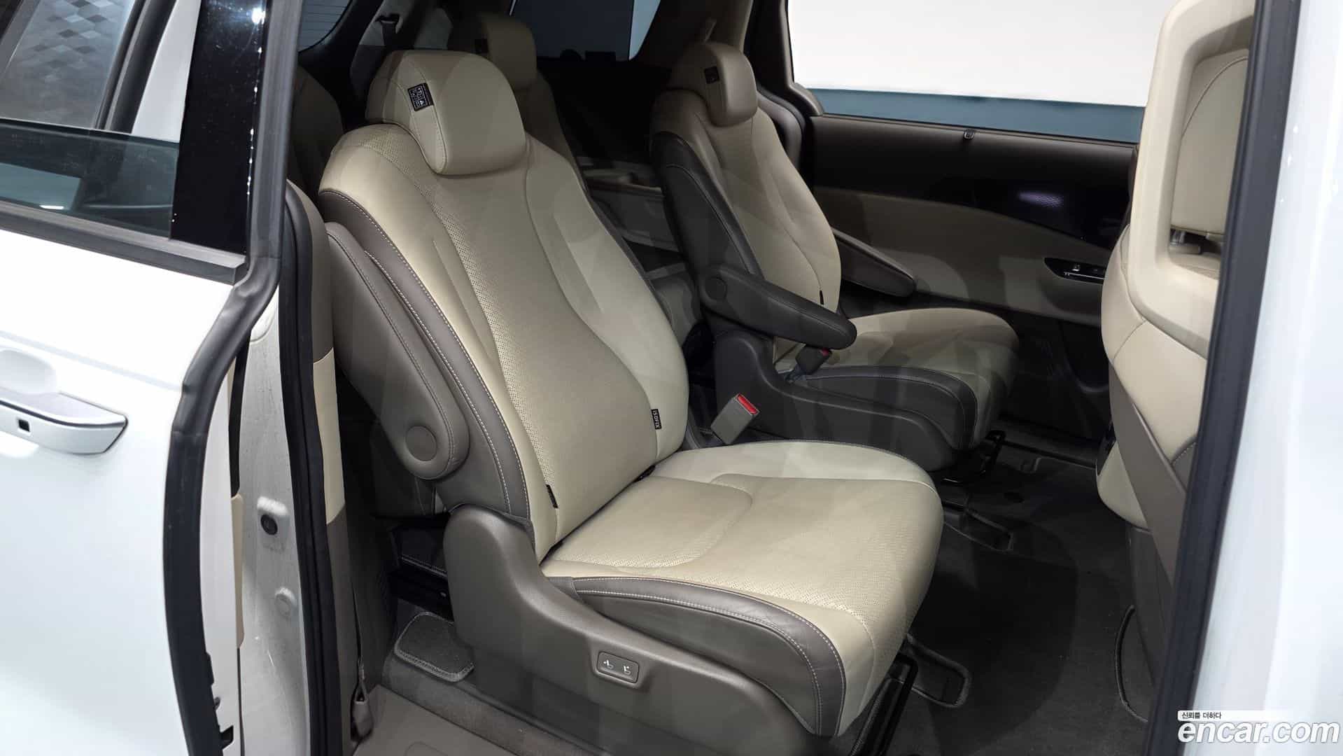 Canival Kia 2021.3-OPTION-016