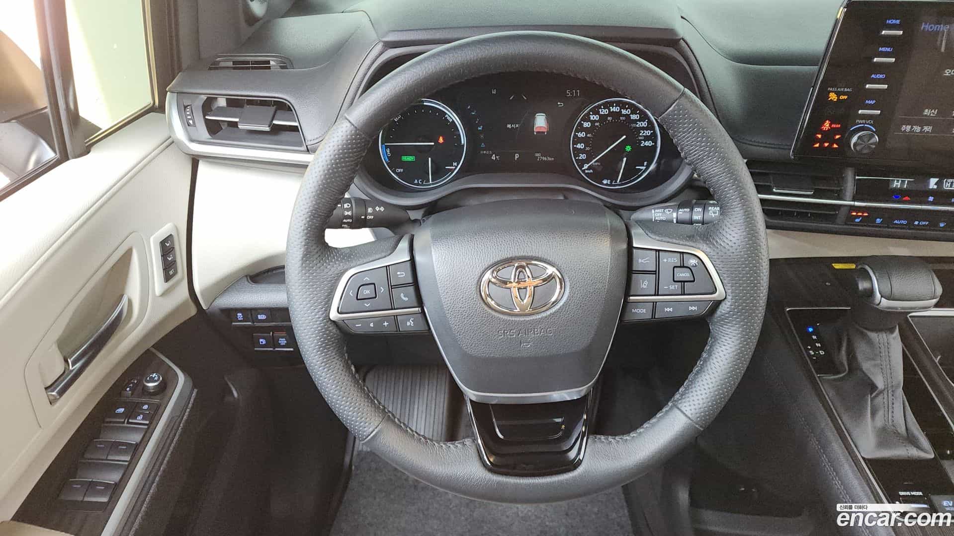 Sienna Toyota 2023.6-OPTION-017