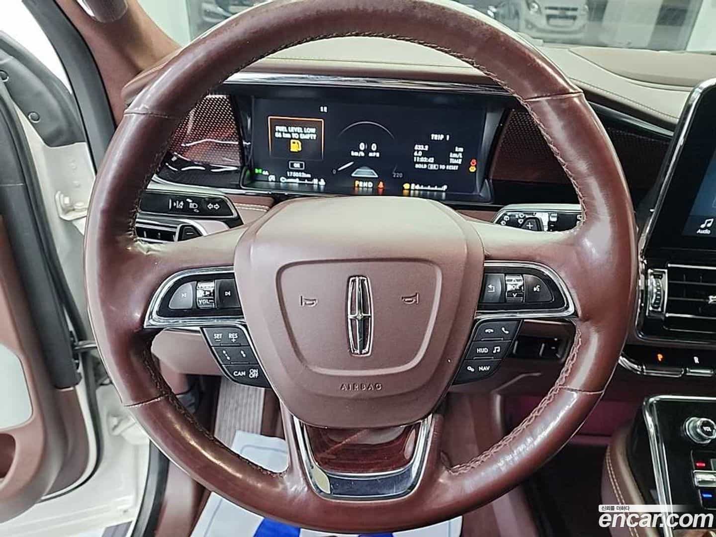 Navigator Lincoln 2019.6-INNER-009