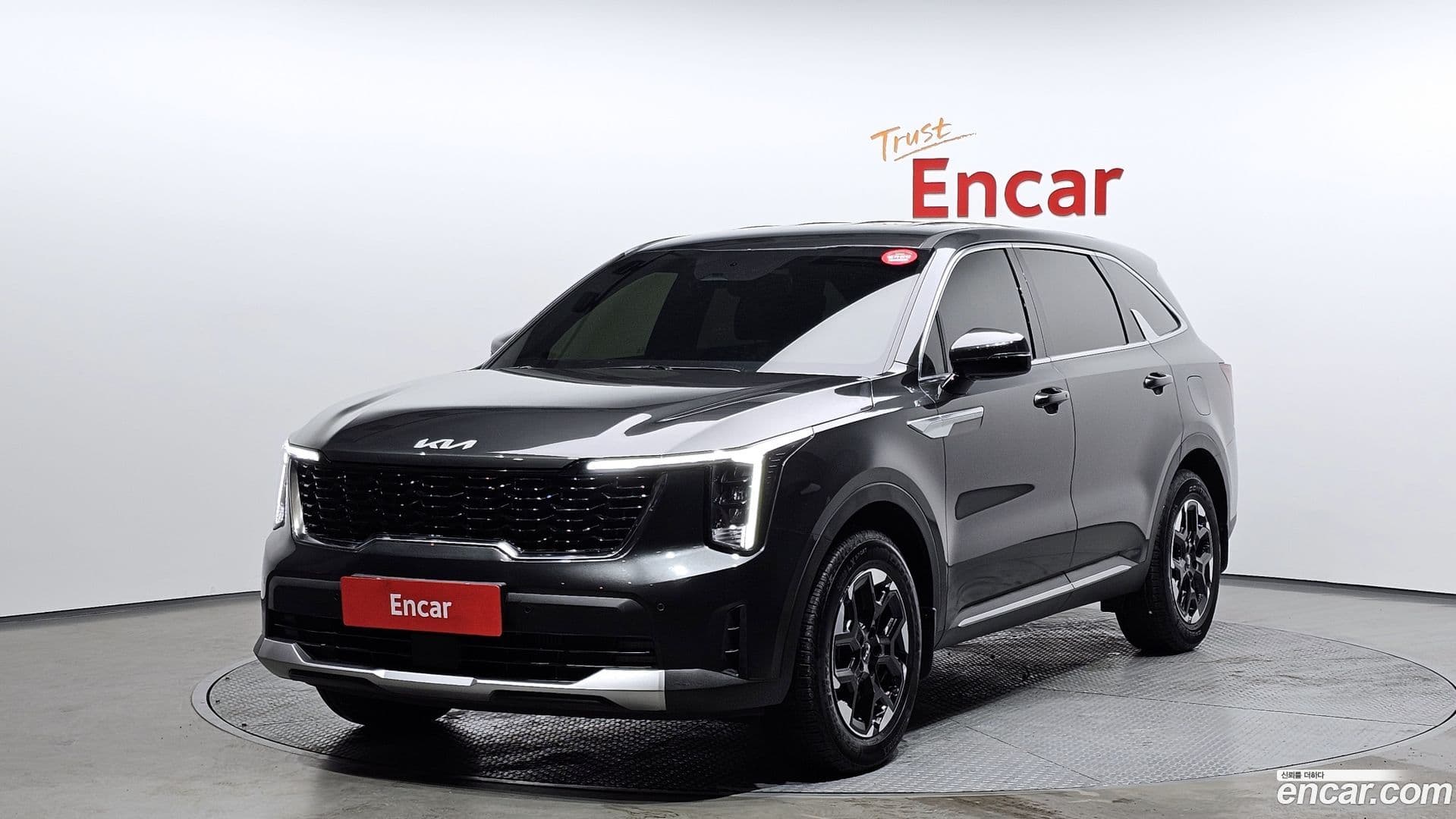 Main__Slider__Photo:Sorento Kia 2025.6-0