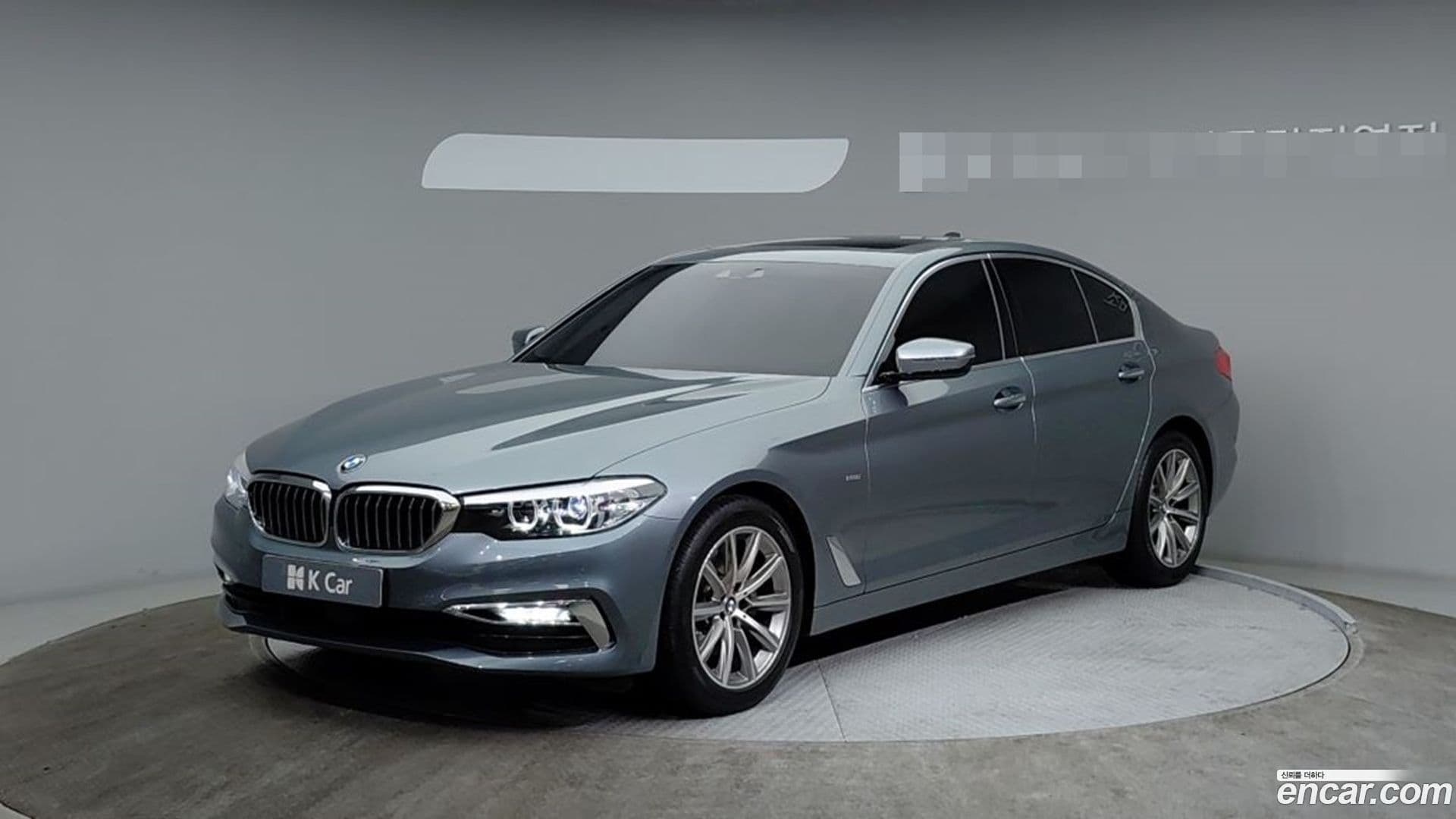 Main__Slider__Photo:5-Series BMW 2018.6-0