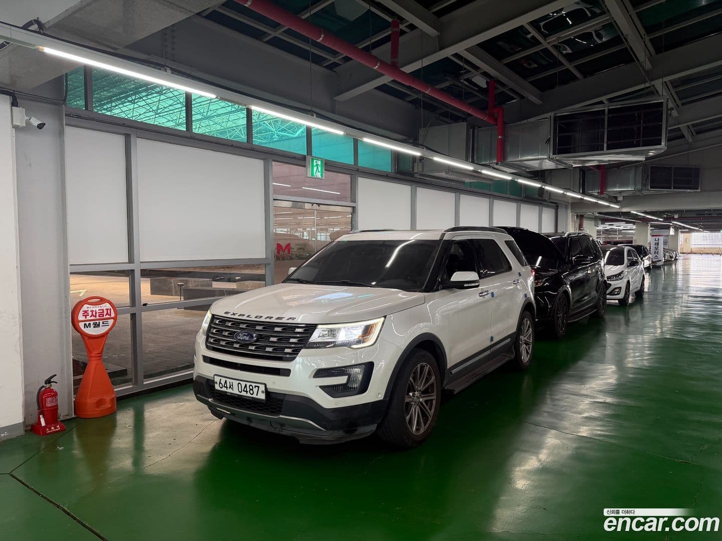 Main__Slider__Photo:Explorer Ford 2016.0-0