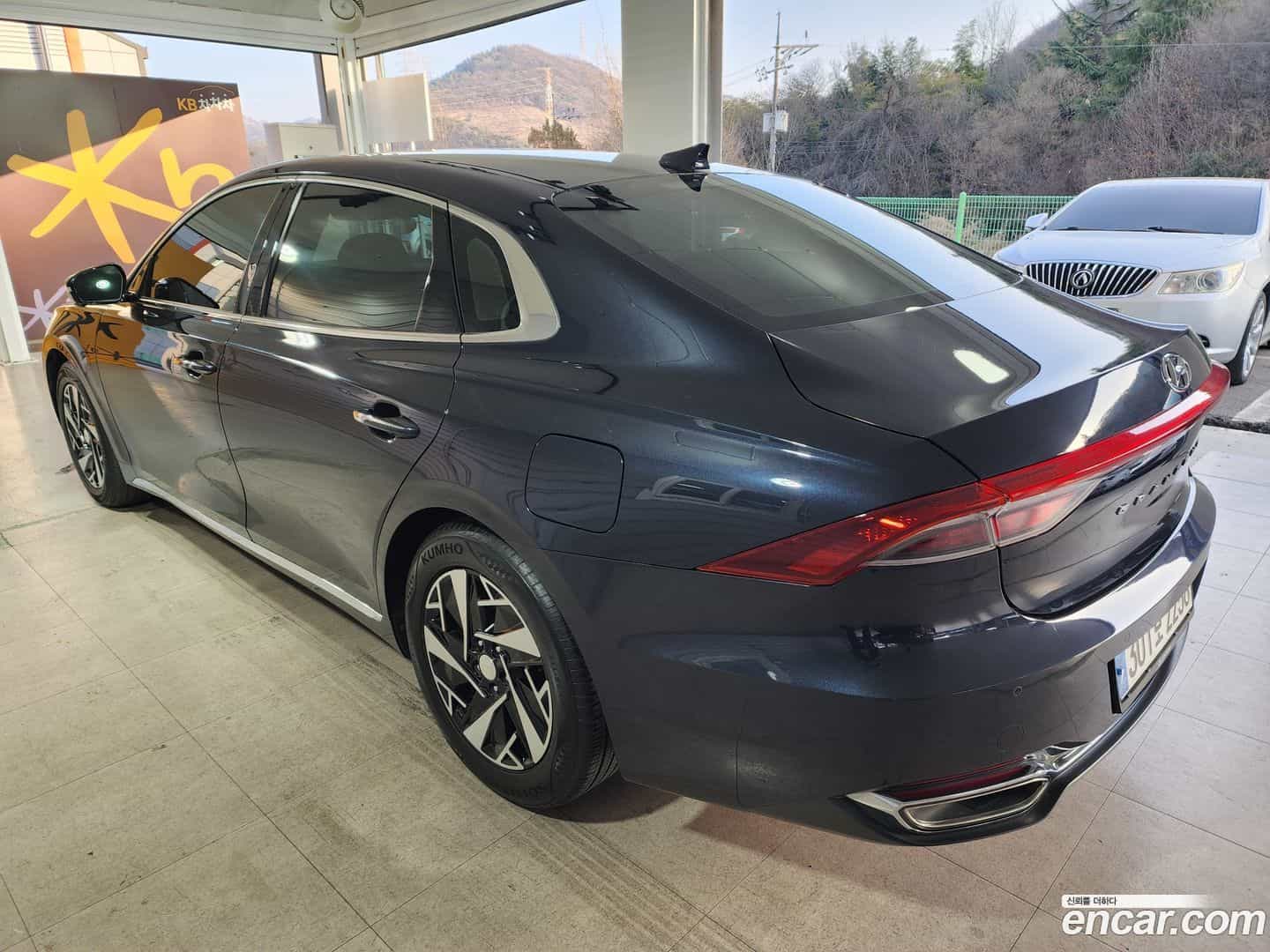 Grandeur Hyundai 2021.0-OUTER-002