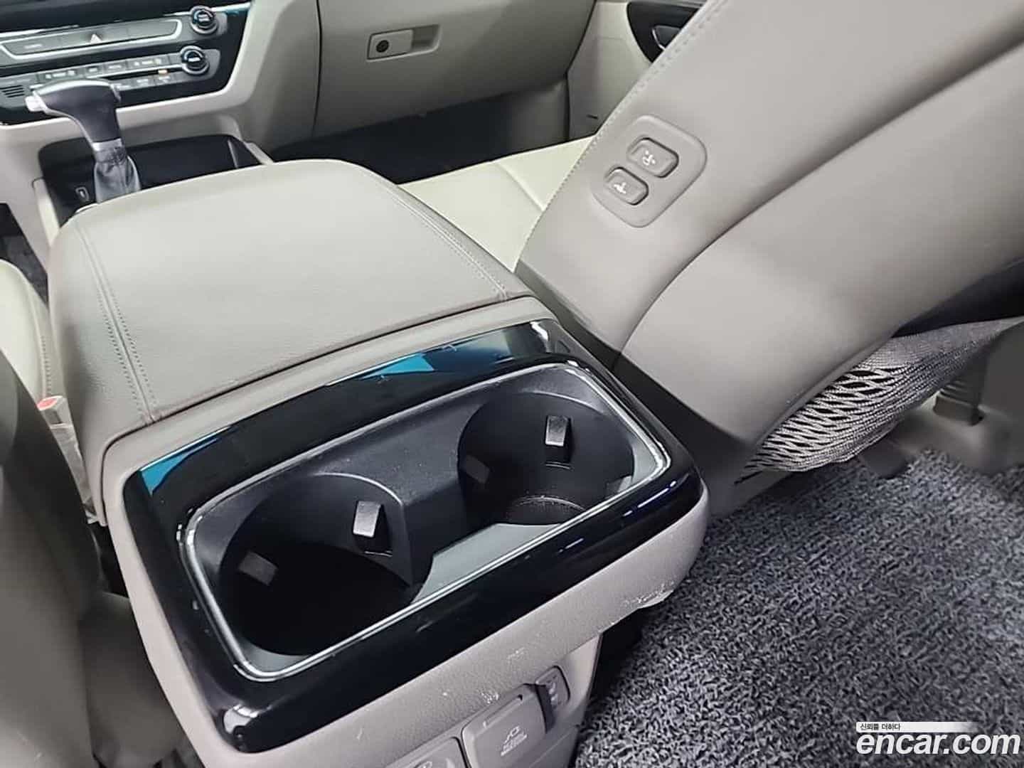 Canival Kia 2020.0-OPTION-018
