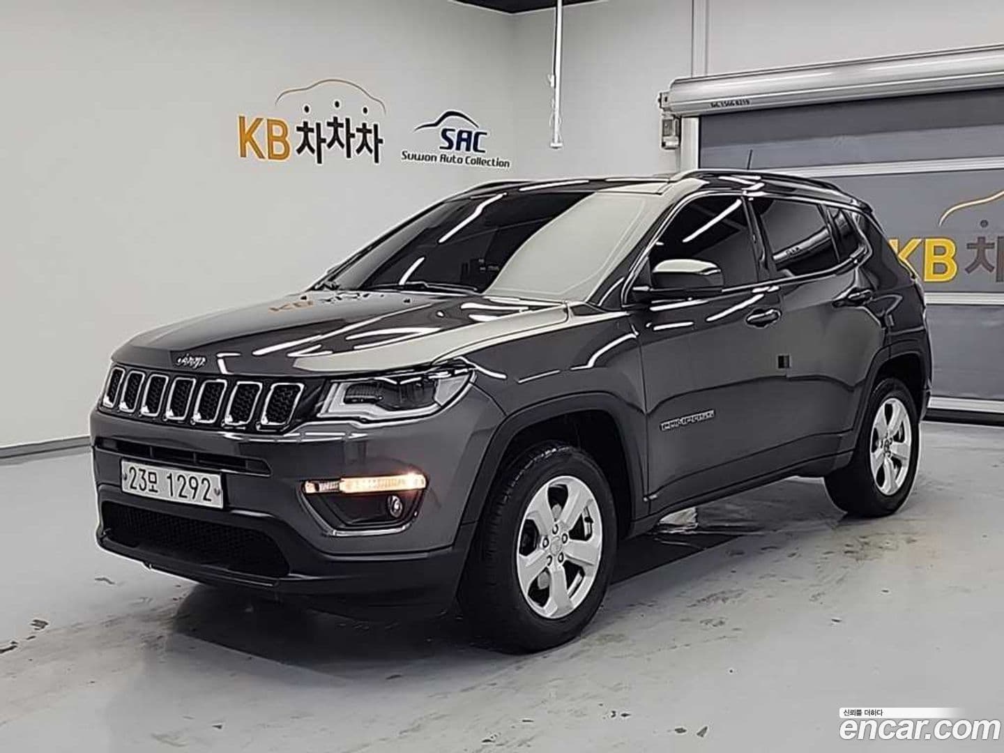 Main__Slider__Photo:Compass Jeep 2019.5-0