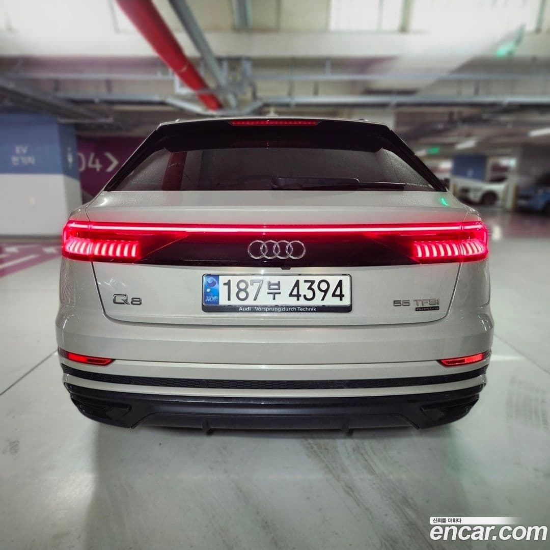 Main__Slider__Photo:Q8 Audi 2023.11-0