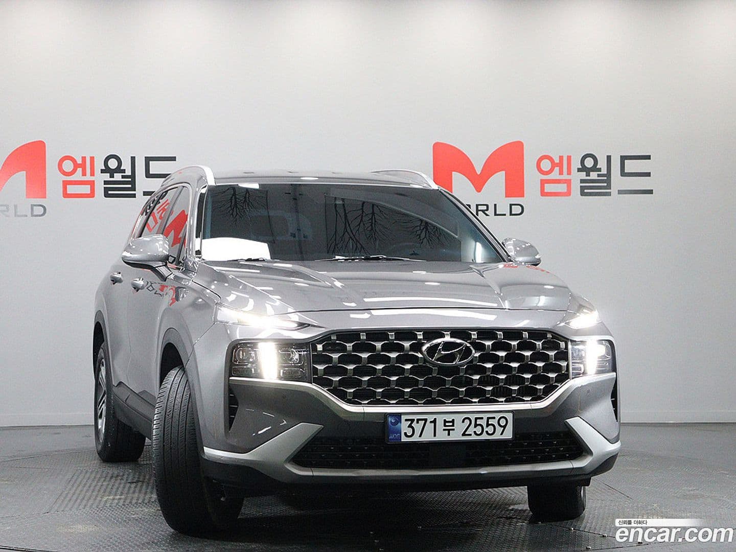 Main__Slider__Photo:Santafe Hyundai 2023.3-0