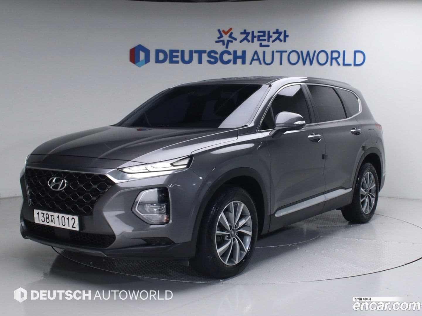 Main__Slider__Photo:Santafe Hyundai 2019.7-0